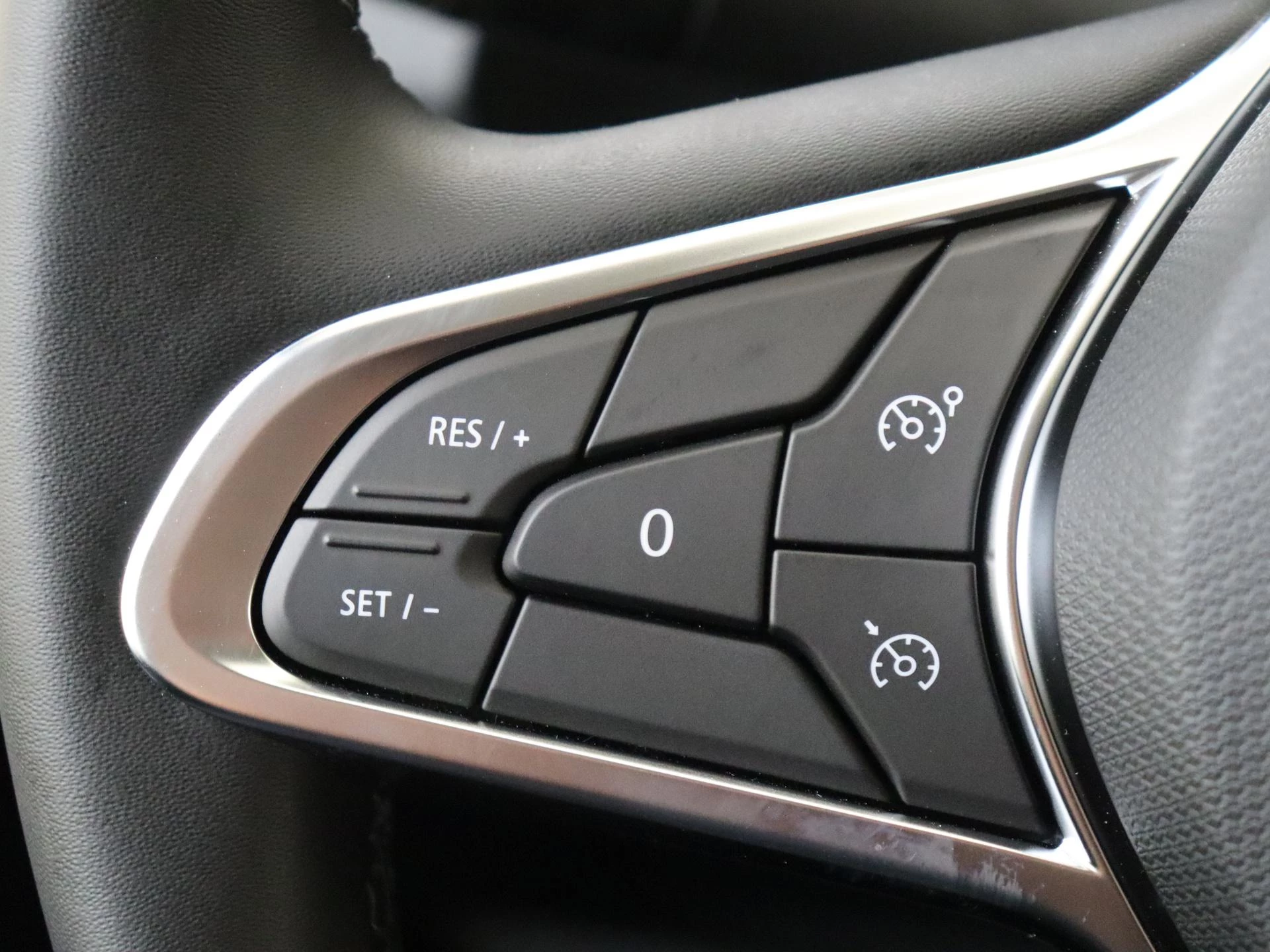 Renault-Trafic-image-16