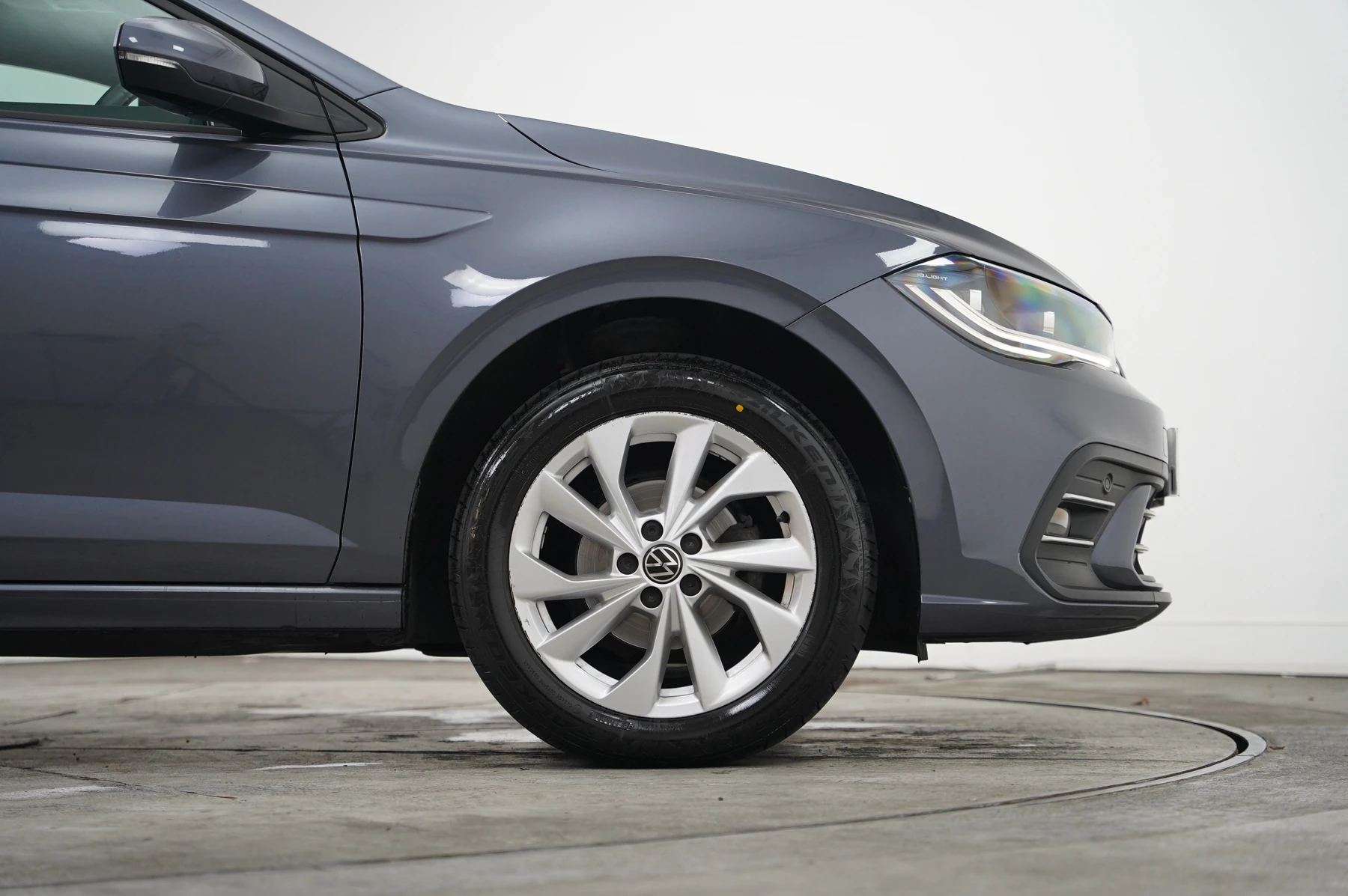 Volkswagen-Polo-image-35