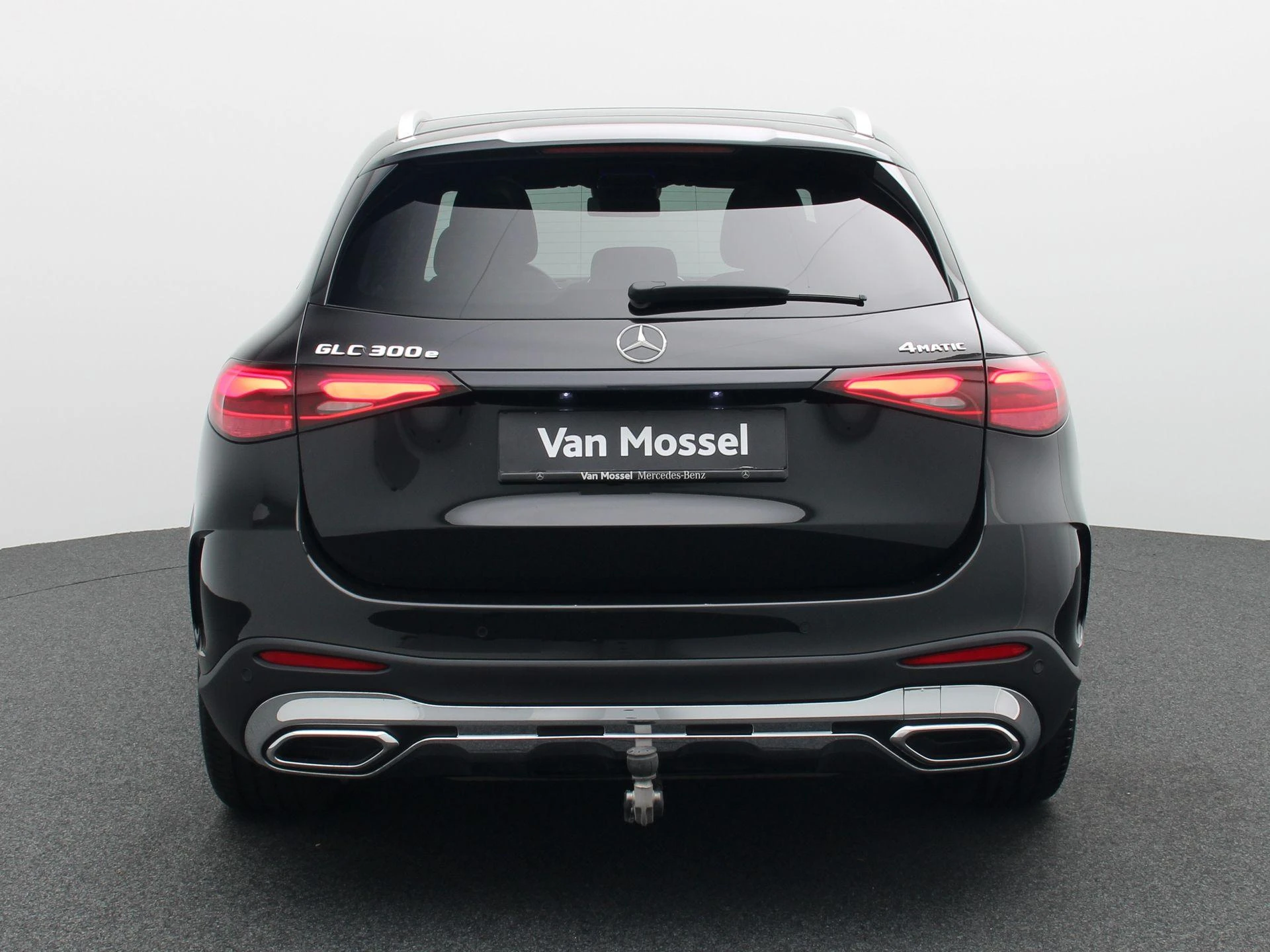 Mercedes-Benz-GLC-image-4