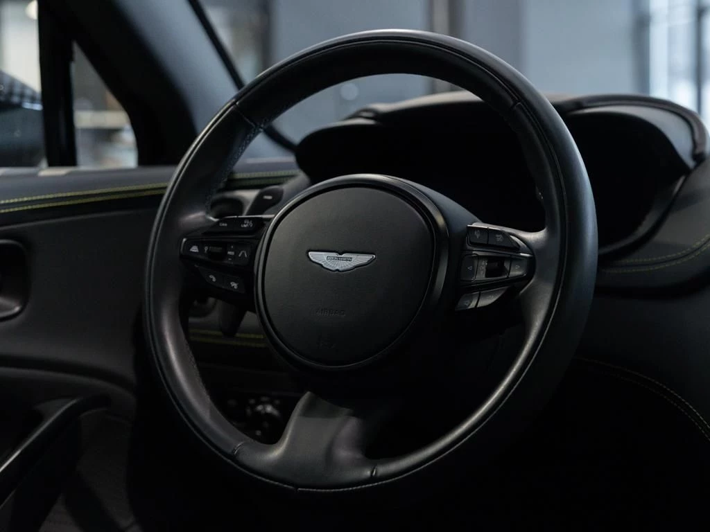 Aston Martin DBX 707 Aston Martin Hamburg