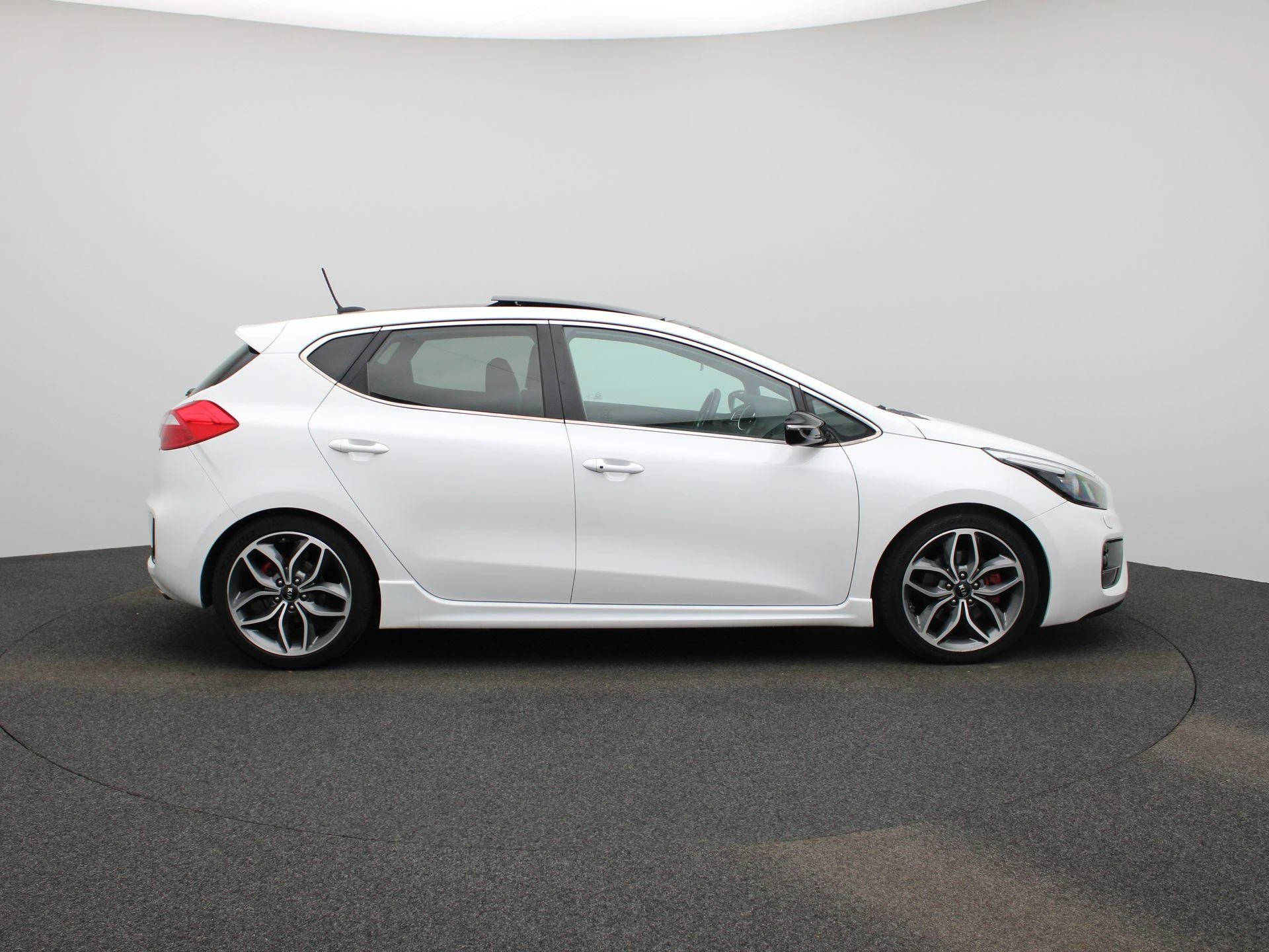 Kia-cee'd-image-5