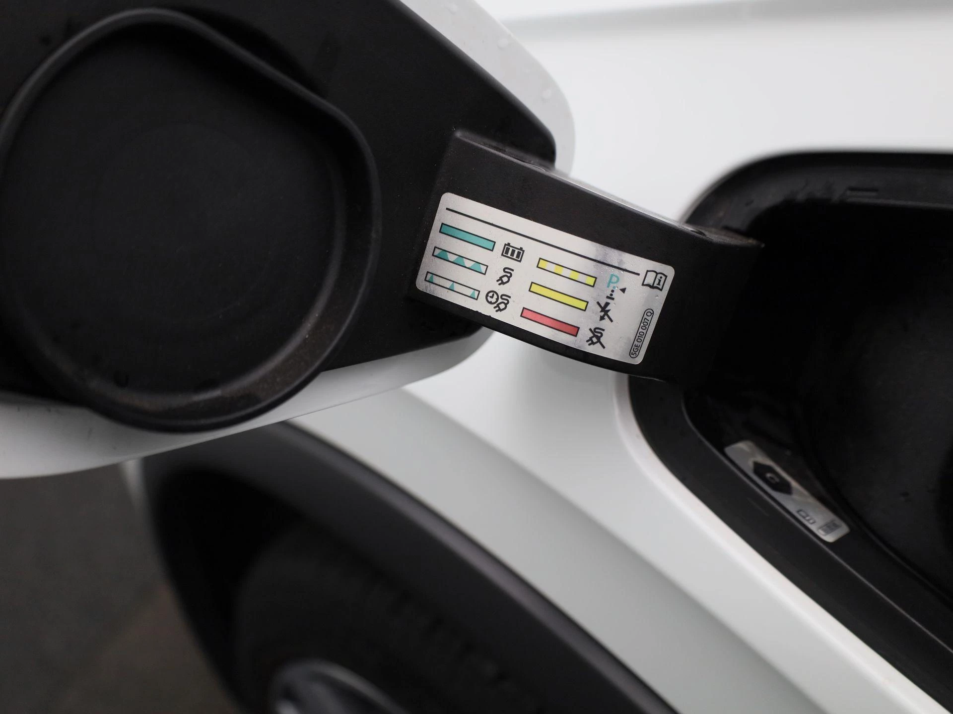 Volkswagen-Tiguan-image-18
