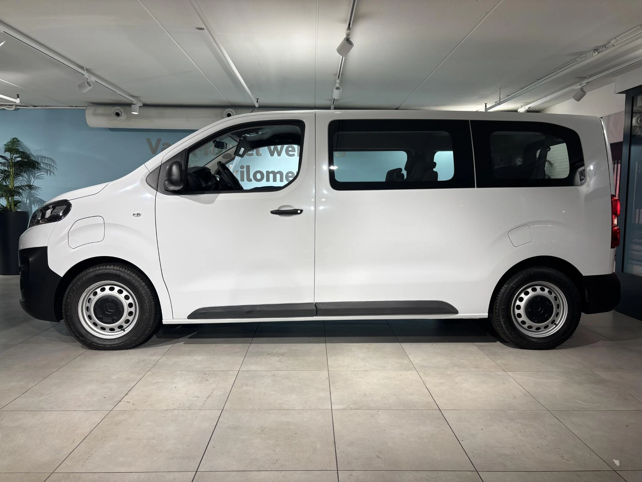 Citroën-ë-Jumpy-image-1