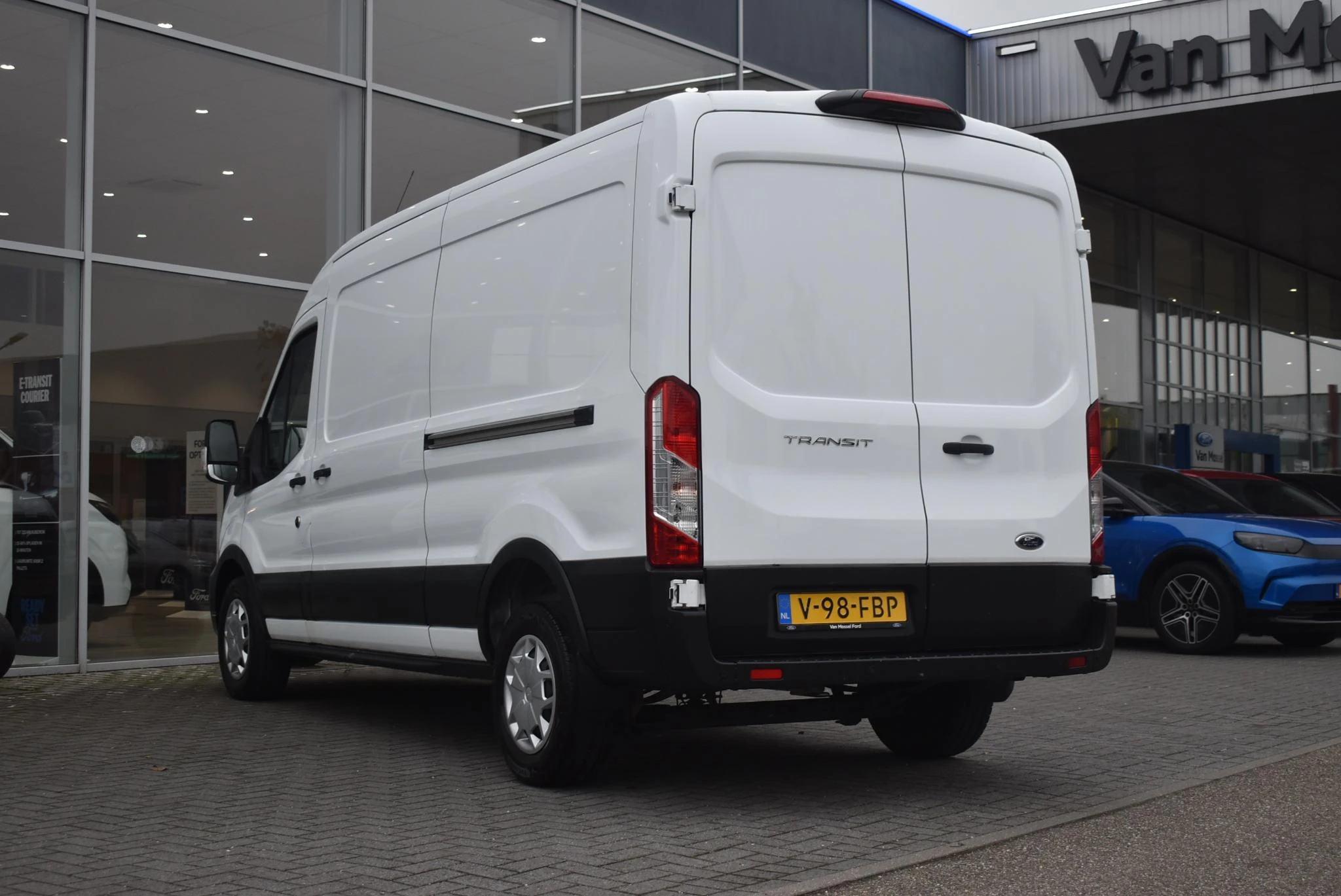 Ford-Transit-image-6