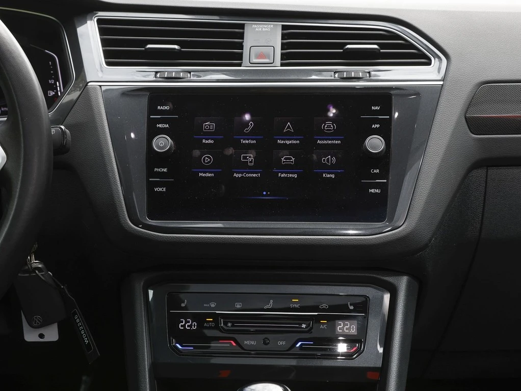 Volkswagen-Tiguan-image-10