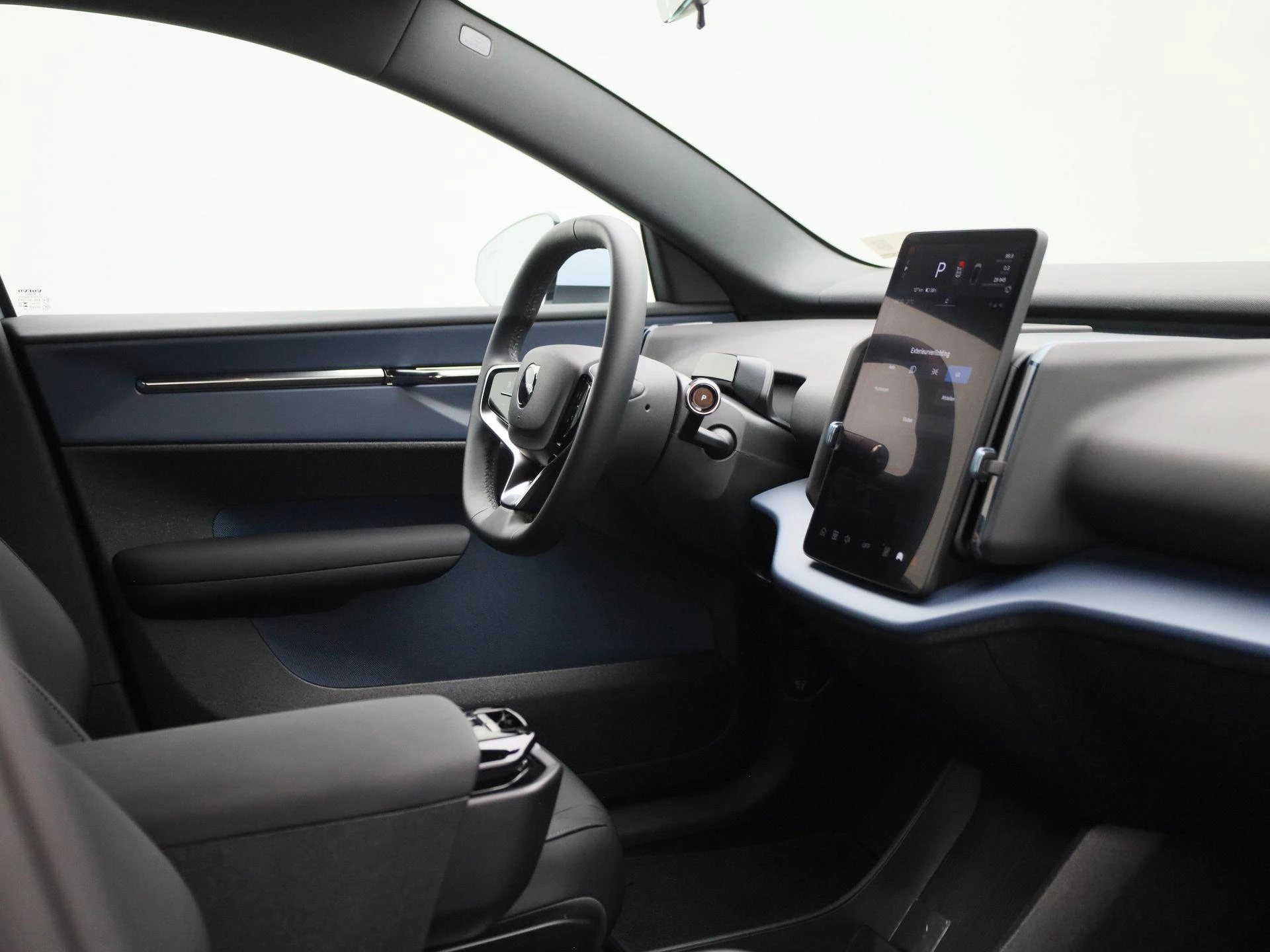 Volvo-EX30-image-27