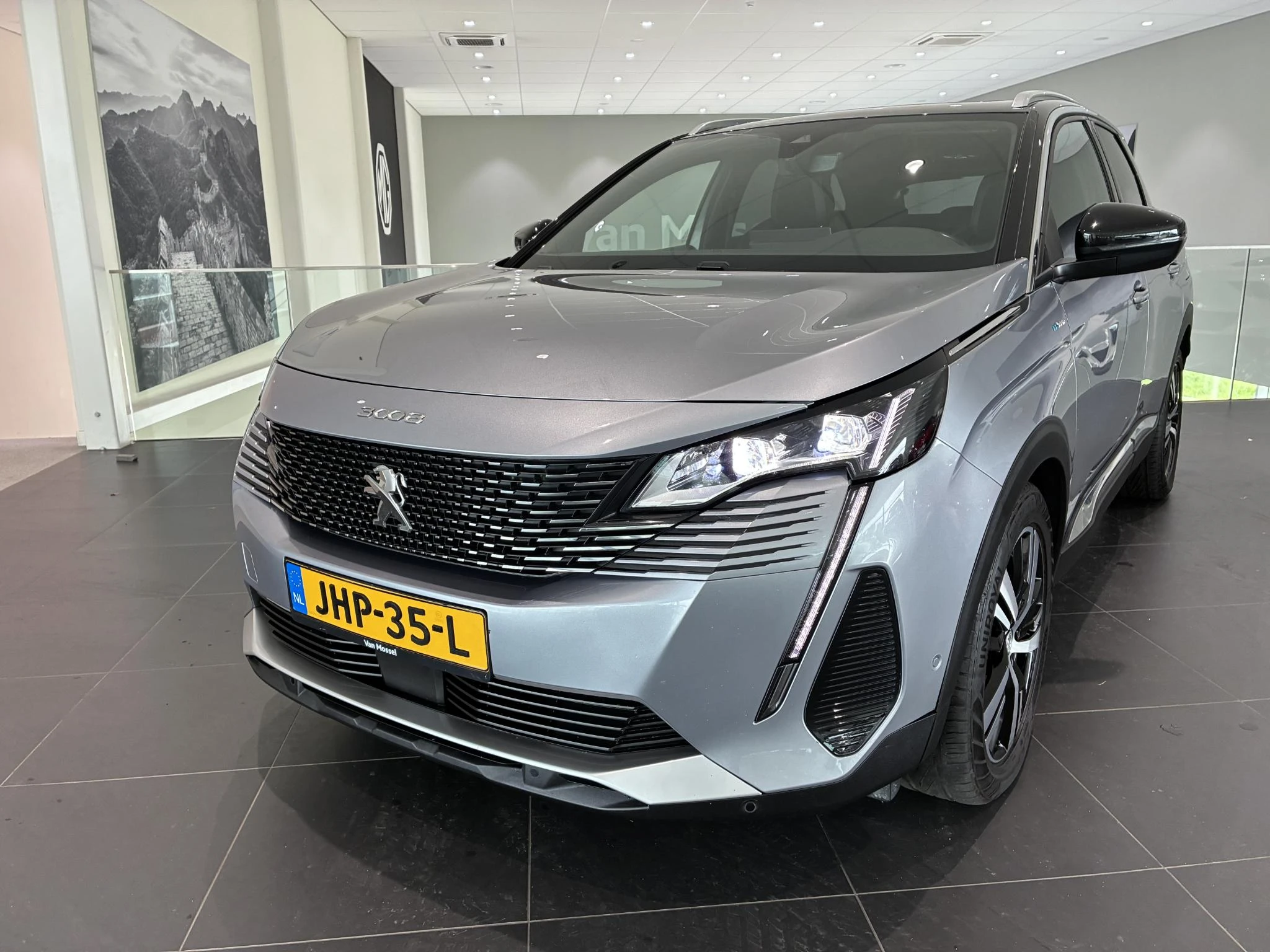 Peugeot 3008 1.6 HYbrid 225 GT
