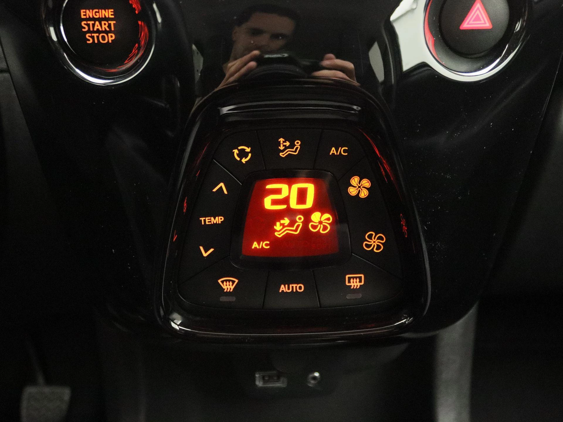 Peugeot 108 1.0 e-VTi Allure