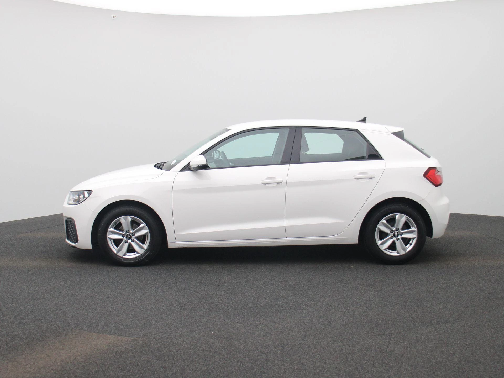 Audi-A1 Sportback-image-3