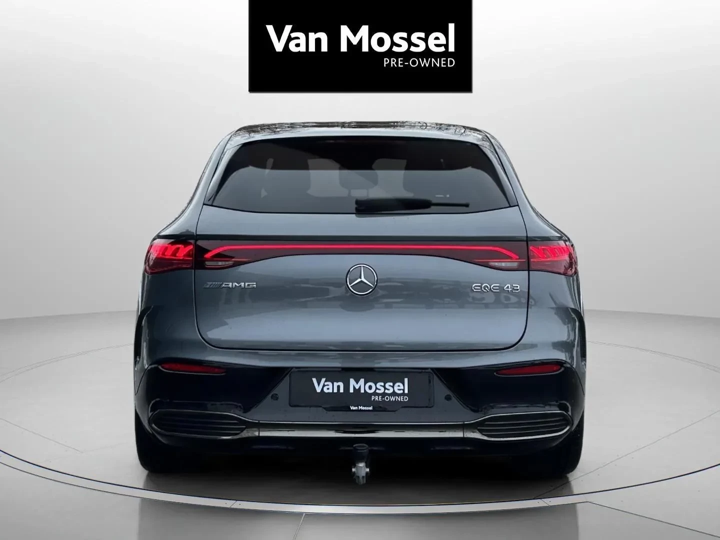 Mercedes-Benz-EQE-image-5