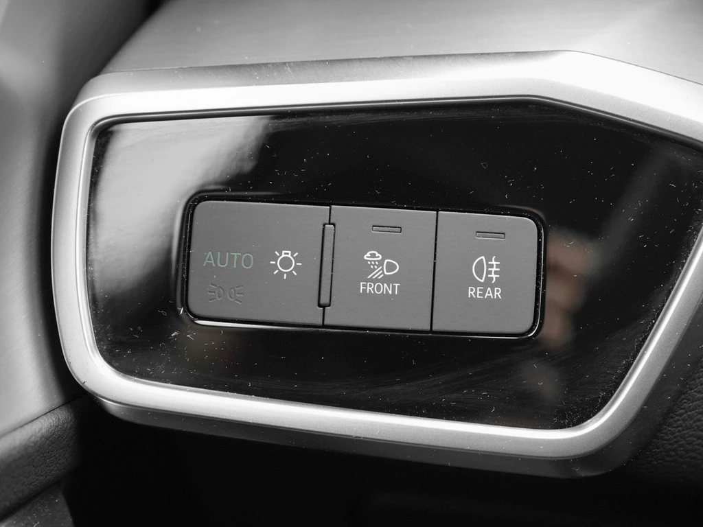 Audi S6 Avant 3.0 TDI Navi LED Kamera Optik schwarz+