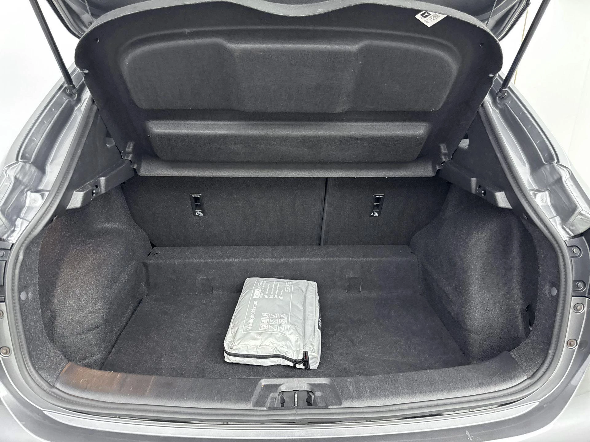 Nissan-QASHQAI-image-21