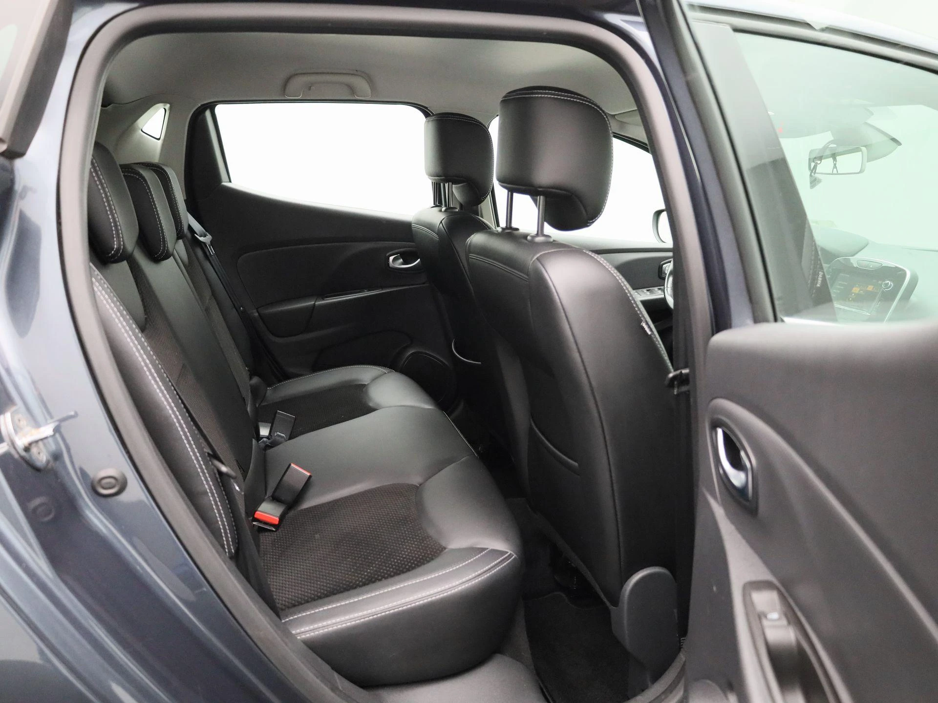 Renault-Clio-image-34