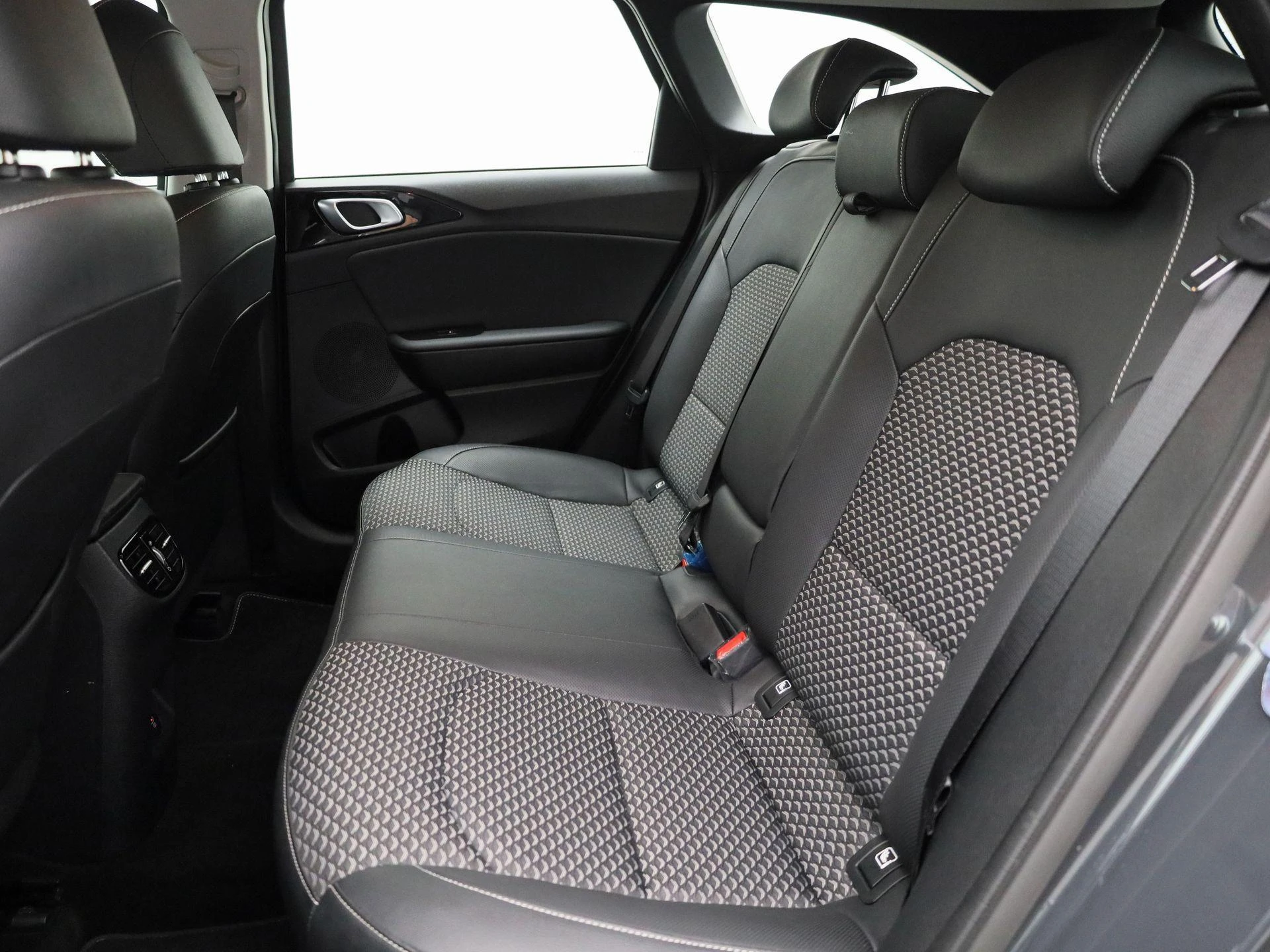 Kia-cee'd-image-6