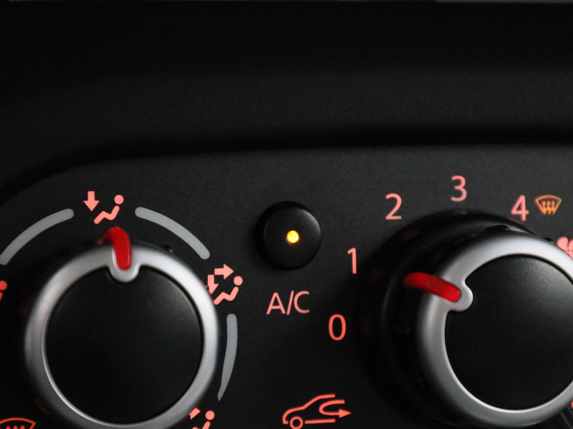 Renault-Twingo-image-18