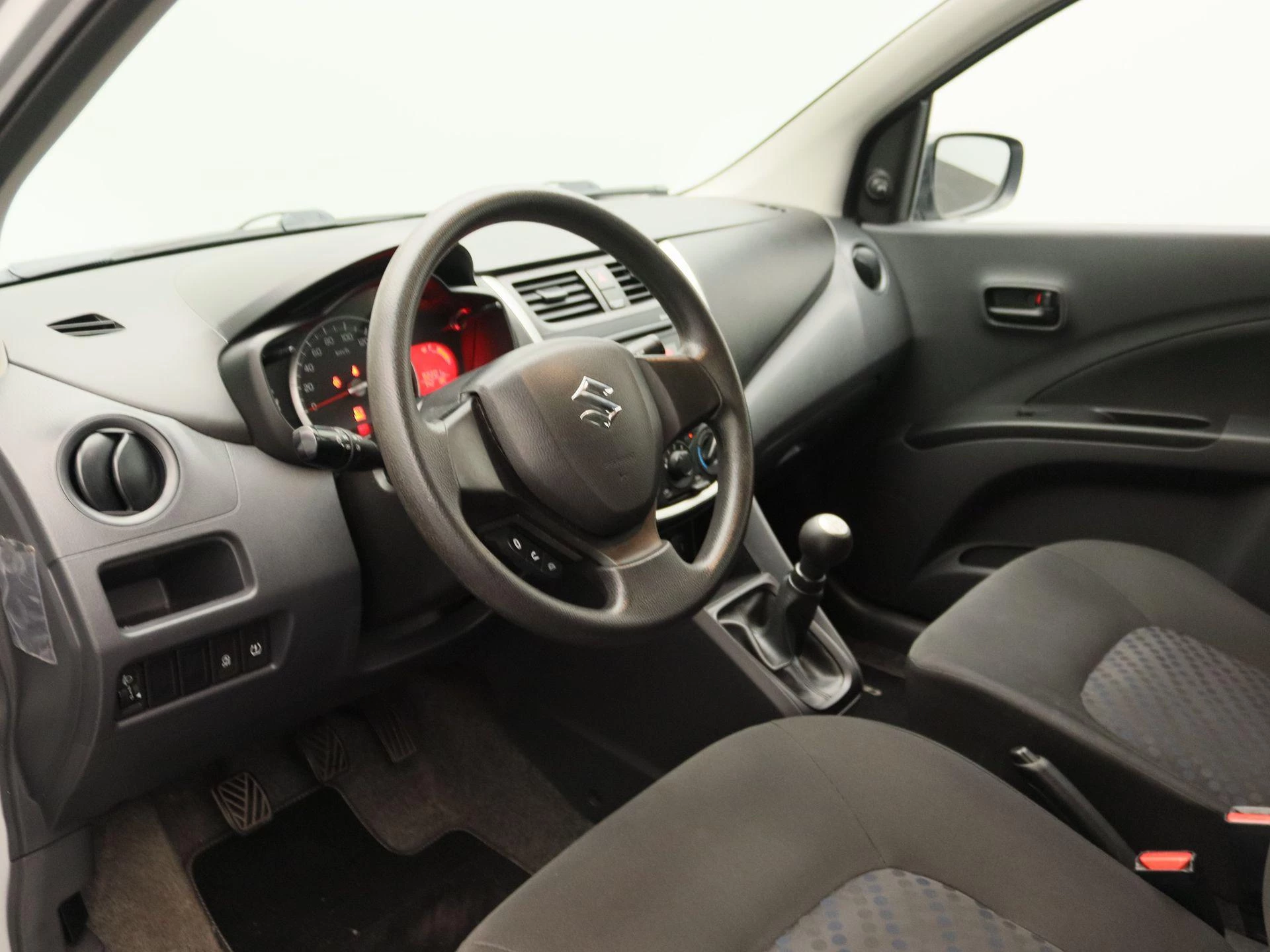 Suzuki-Celerio-image-18