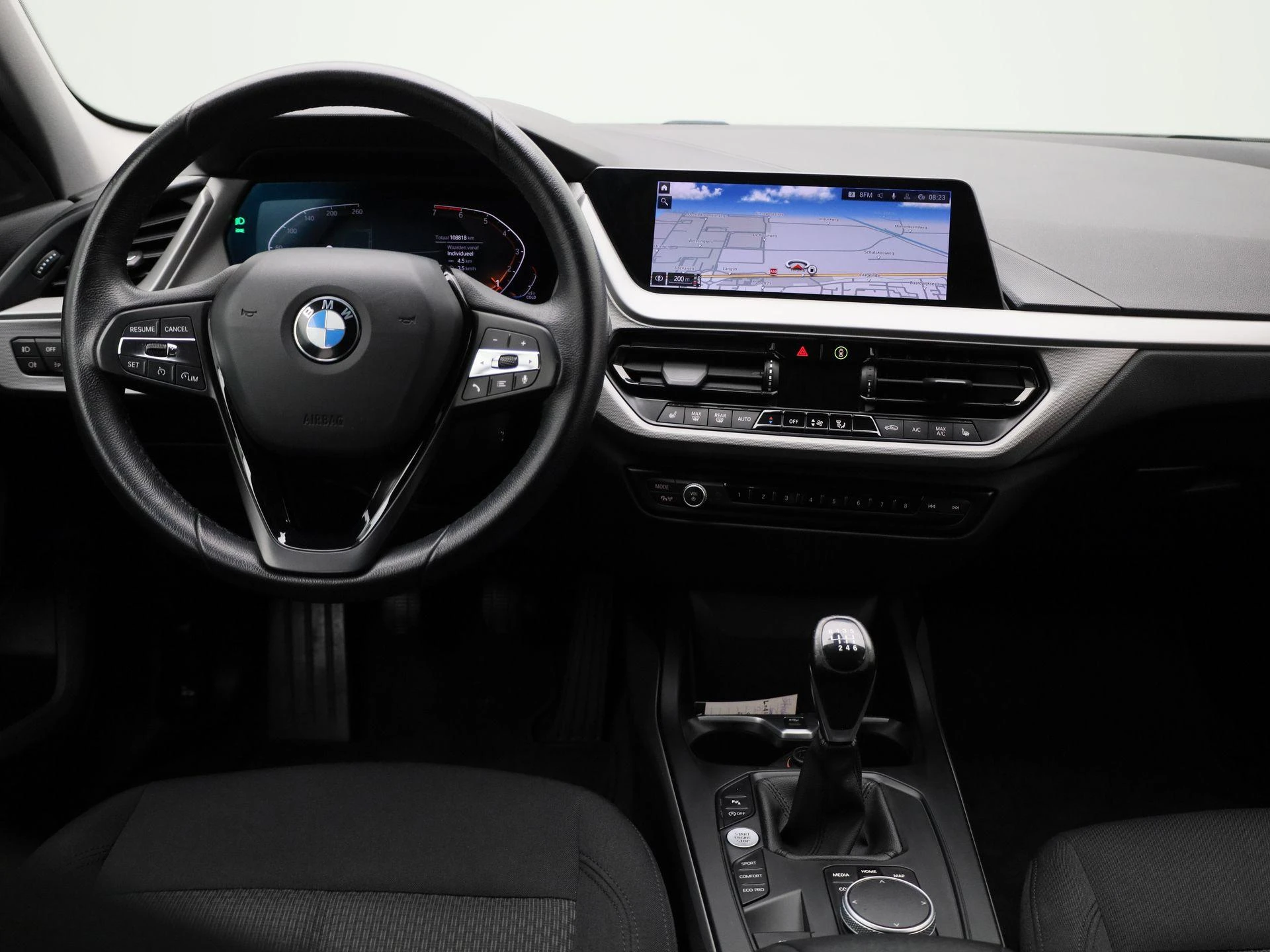 BMW-1 Reeks-image-6