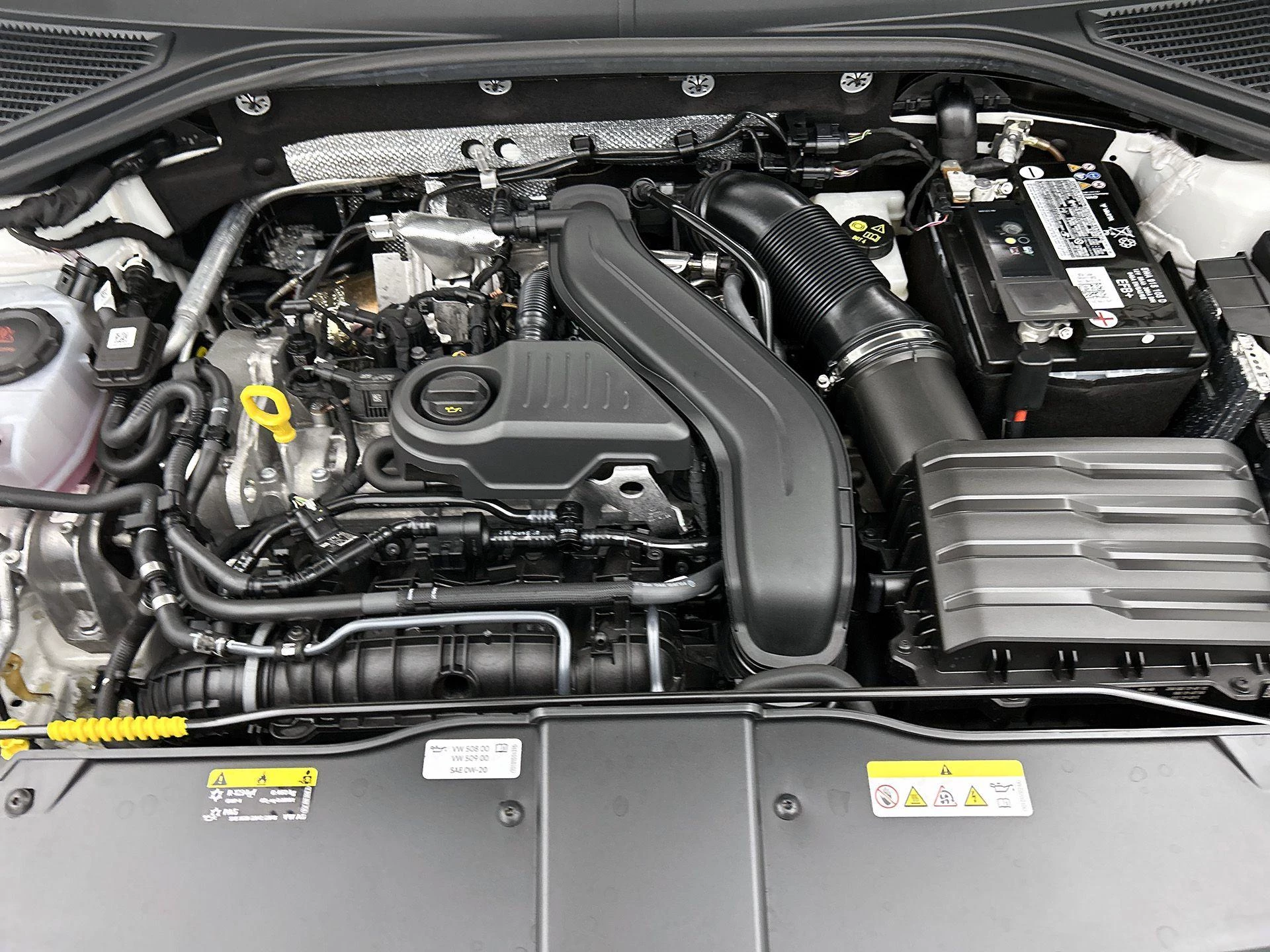 Volkswagen-T-Roc-image-33