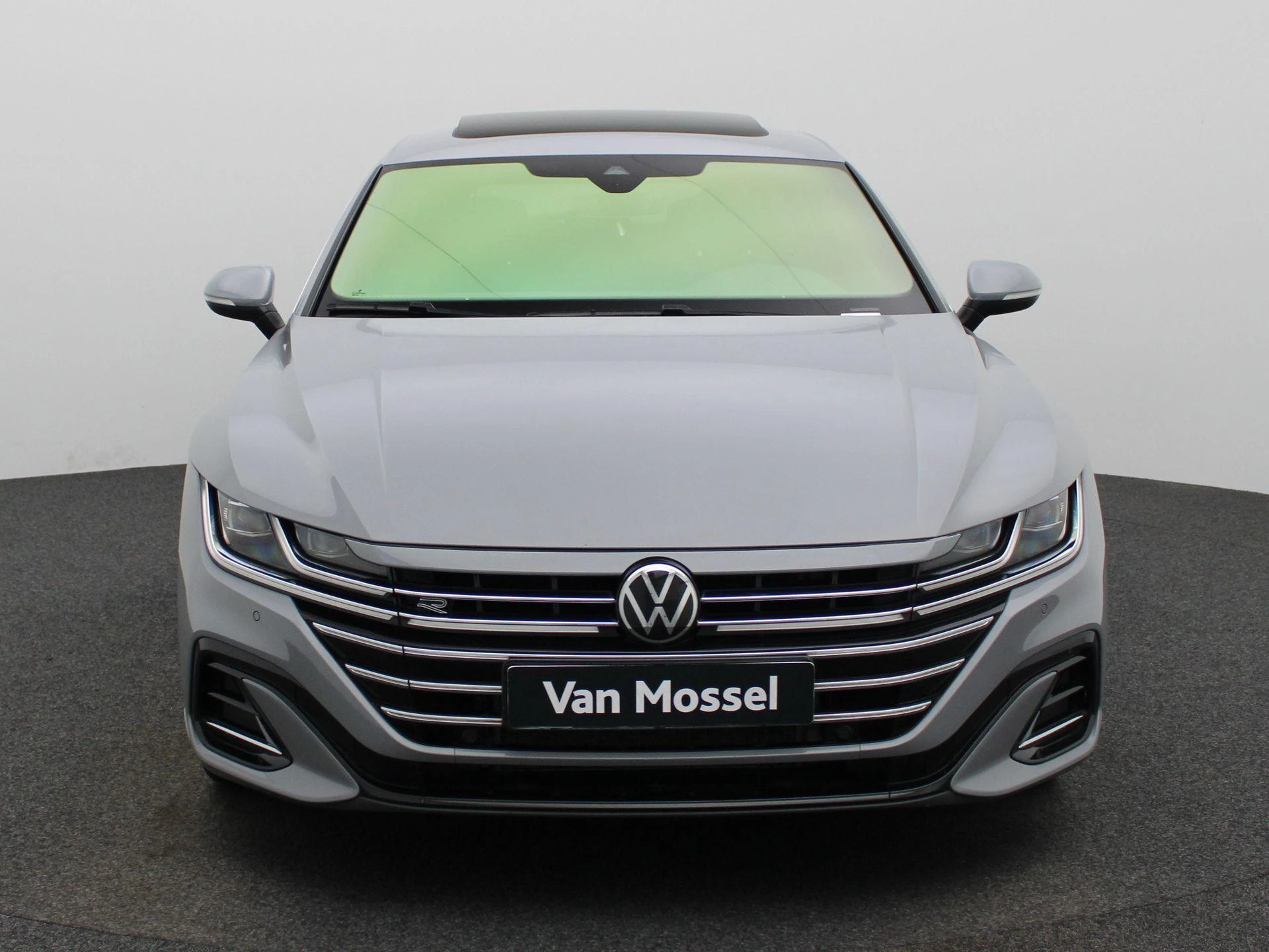 Volkswagen-Arteon-image-2