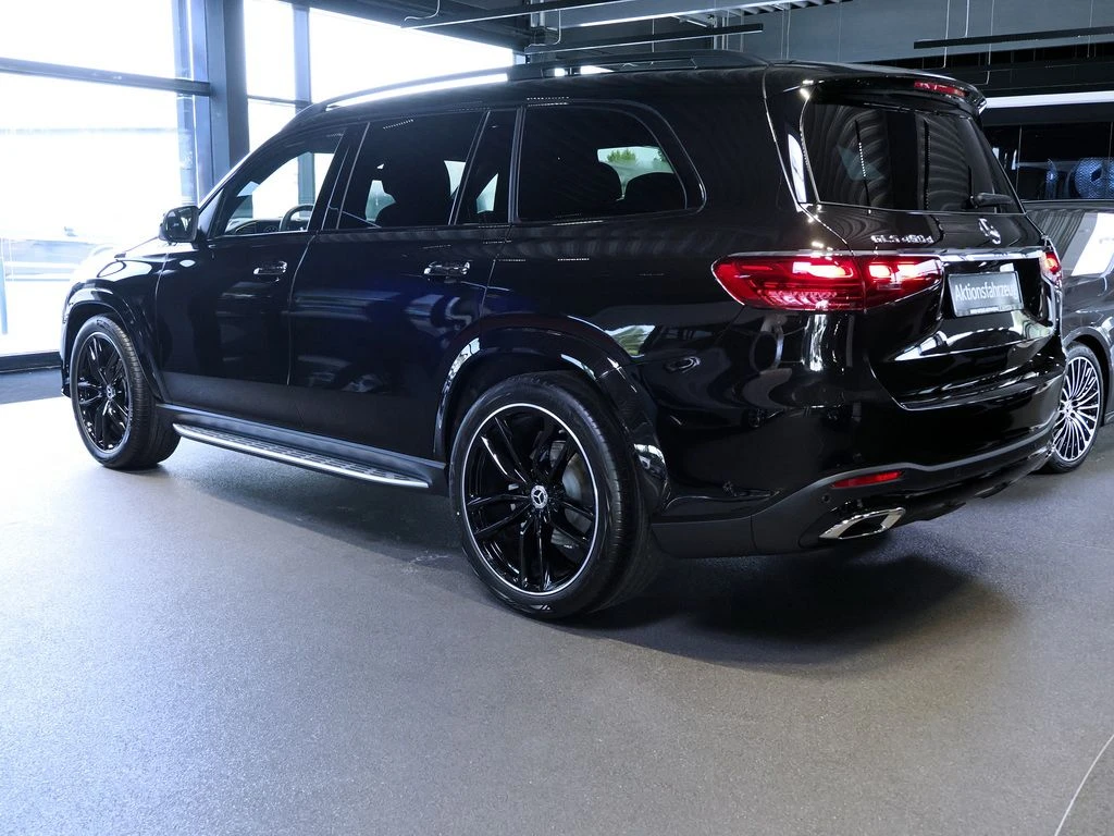 Mercedes-Benz-GLS 450 d-image-4
