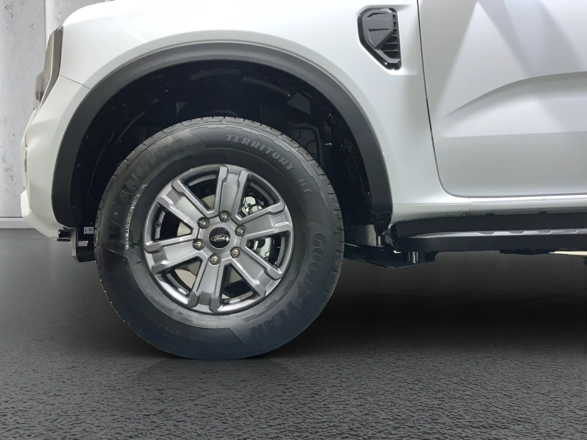 Ford Ranger XLT 2.0 EcoBlue 125kW DoKa 4x4 Pick-Up. 4-türig