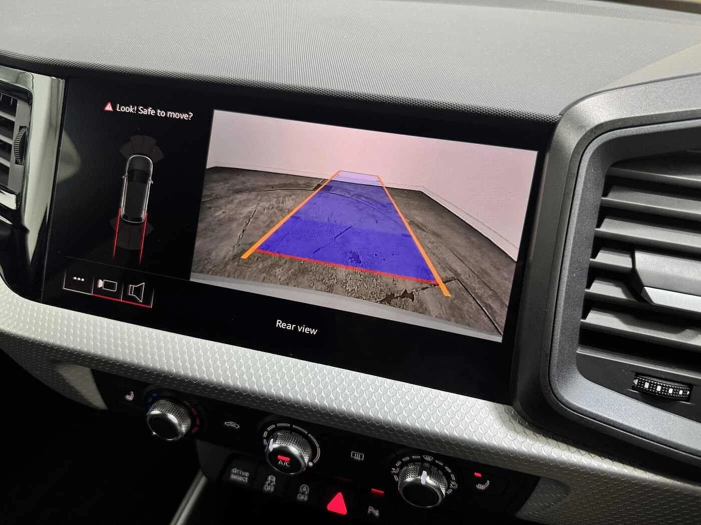 Audi-A1 Sportback-image-24