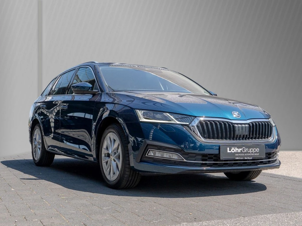 Škoda Octavia Combi 2.0 TDI DSG Style Navi/LED/SHZ