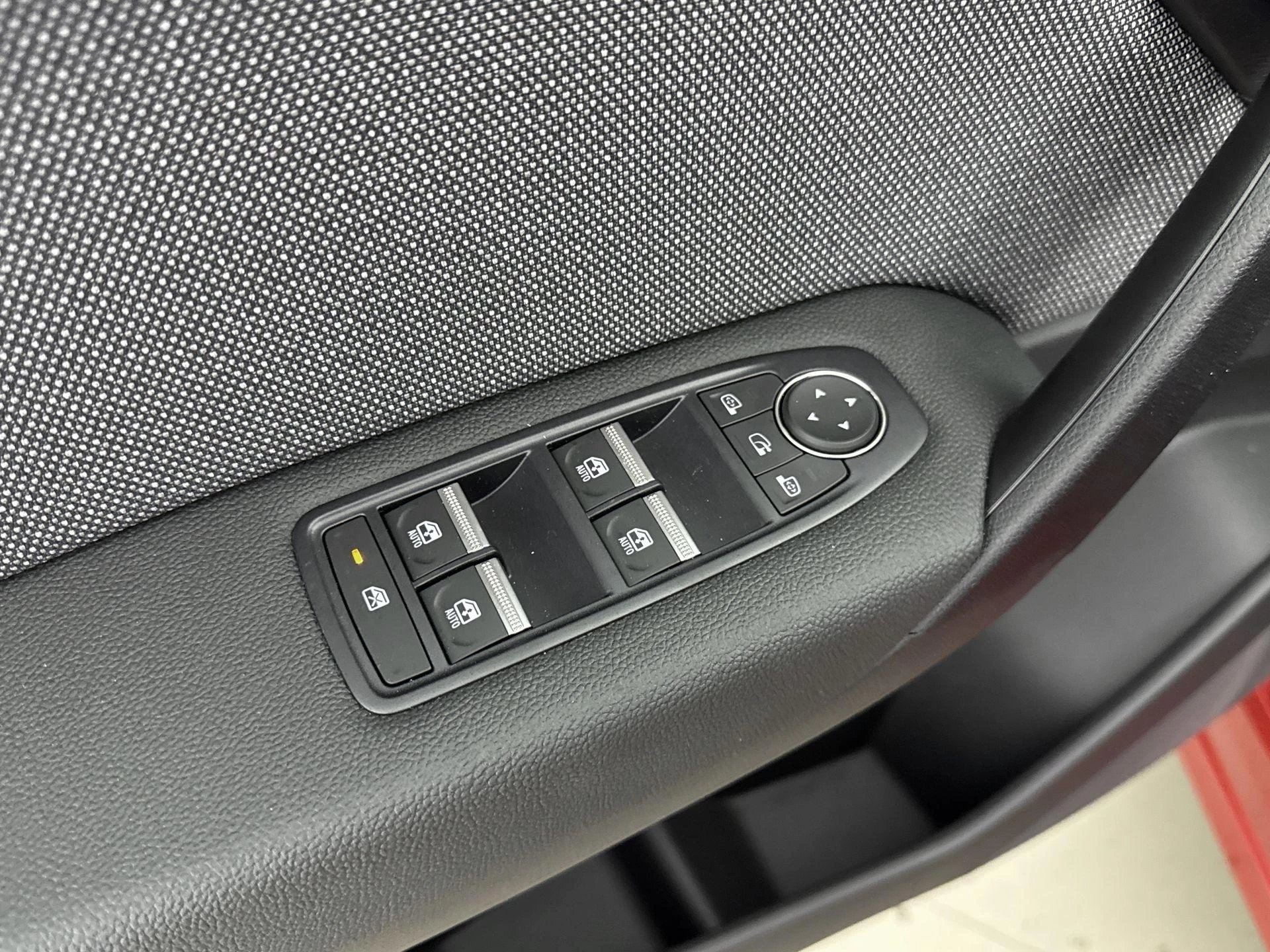 Renault-Captur-image-12