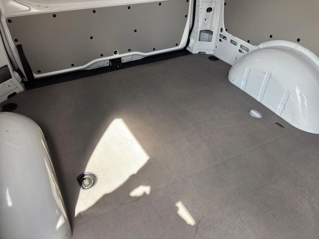 Mercedes-Benz-Vito 116-image-14