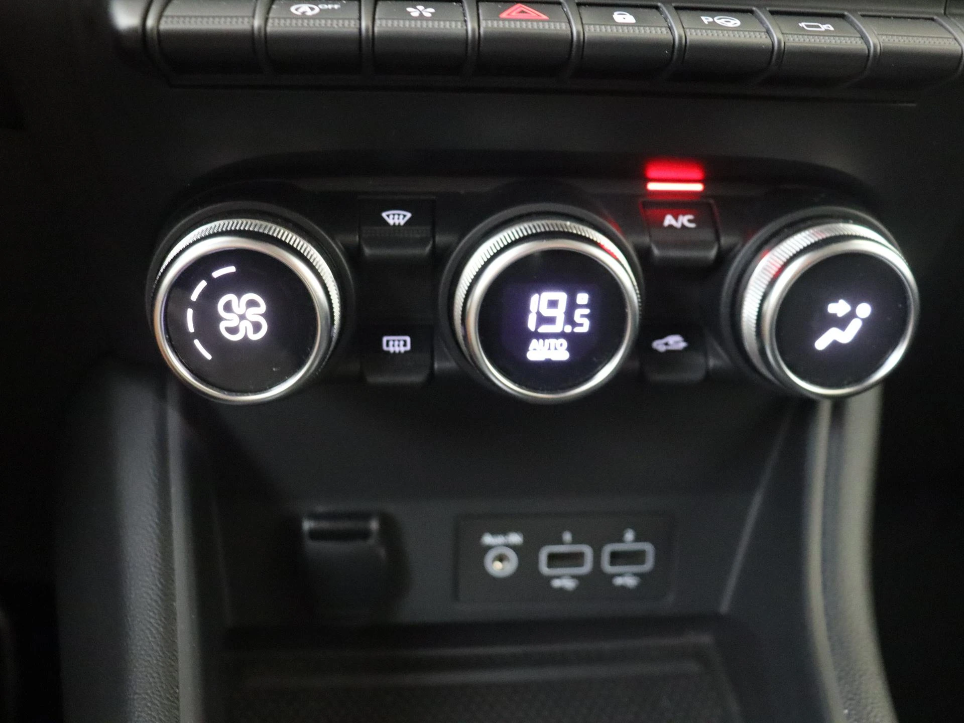 Renault-Captur-image-18