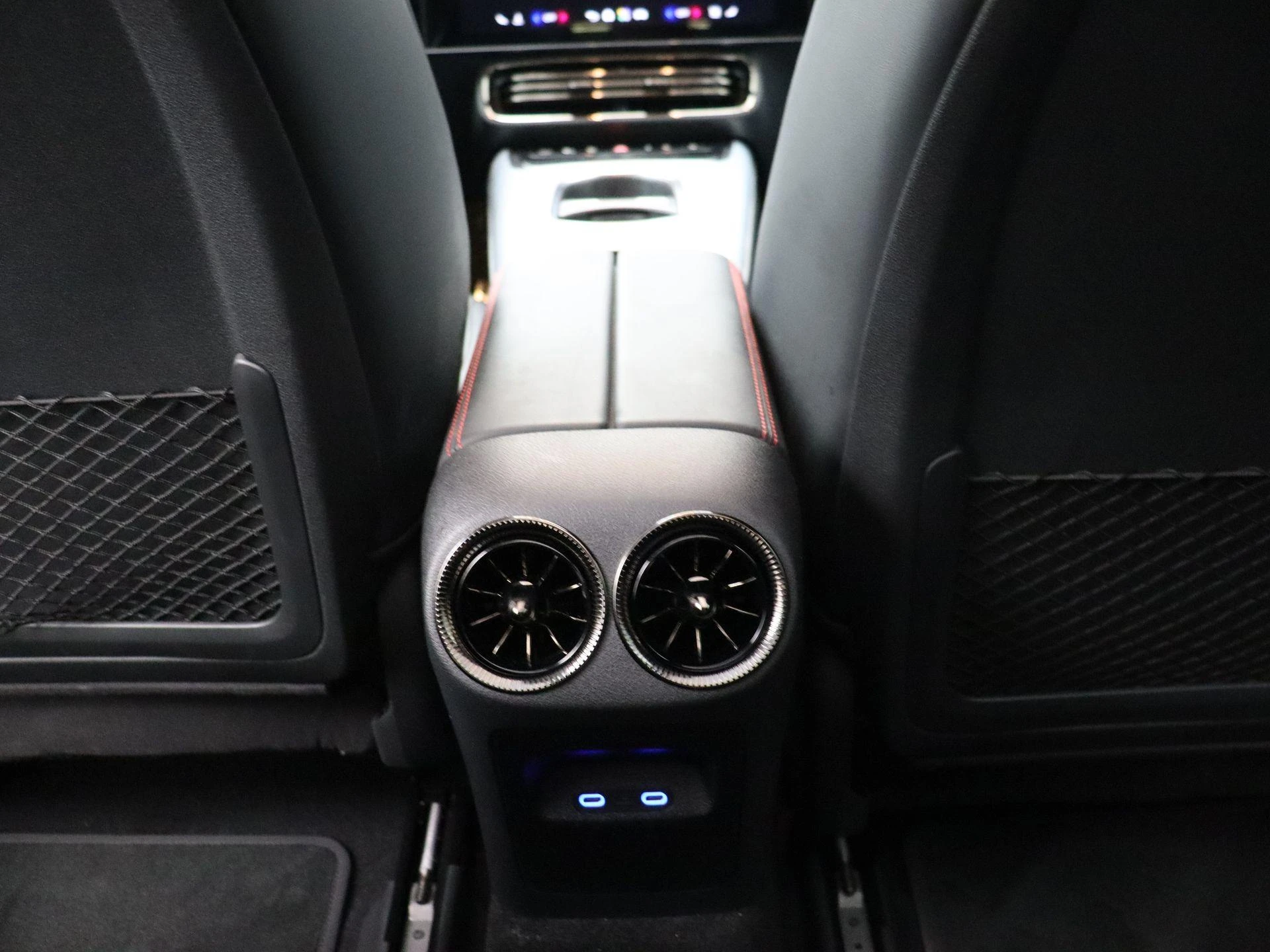 Mercedes-Benz-CLA-image-22