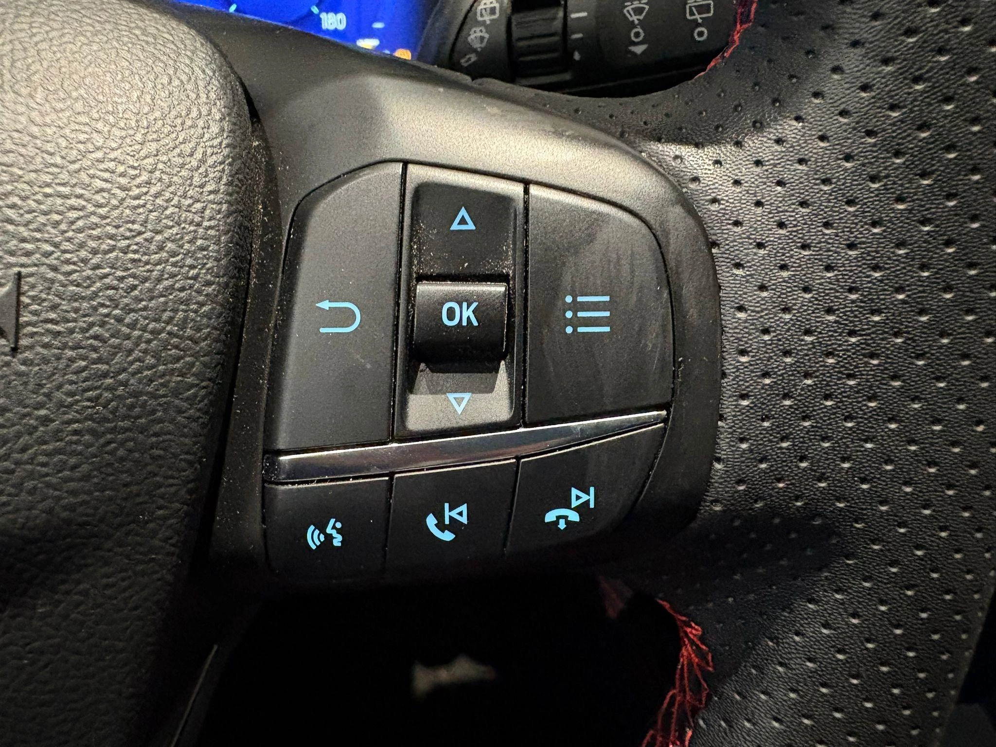 Ford-Kuga-image-18