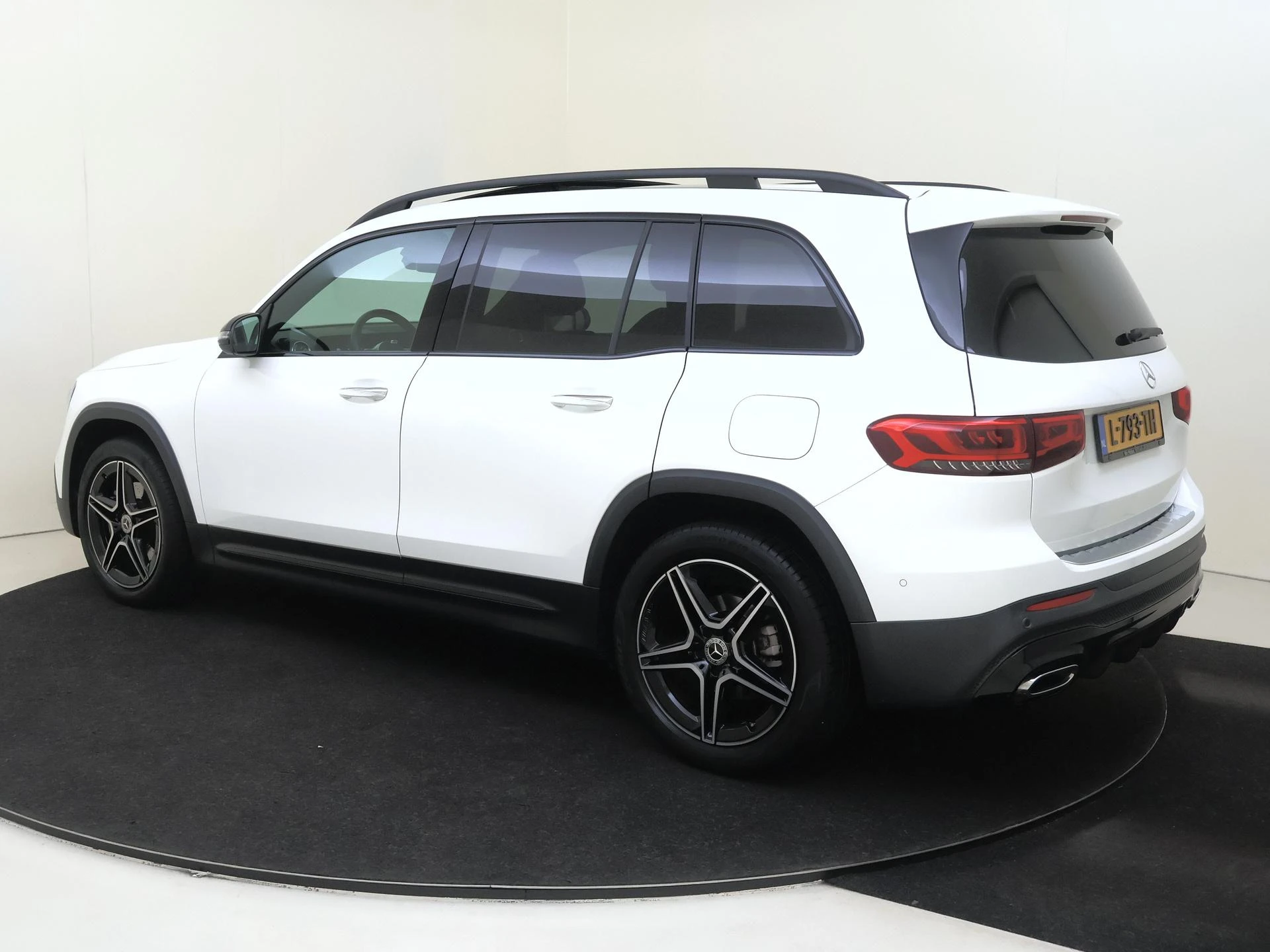 Mercedes-Benz GLB 200 Business Solution AMG