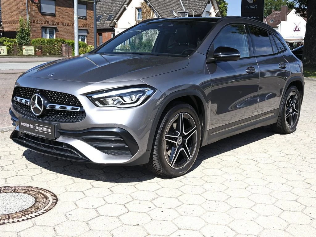 Mercedes-Benz-GLA 200-image-7
