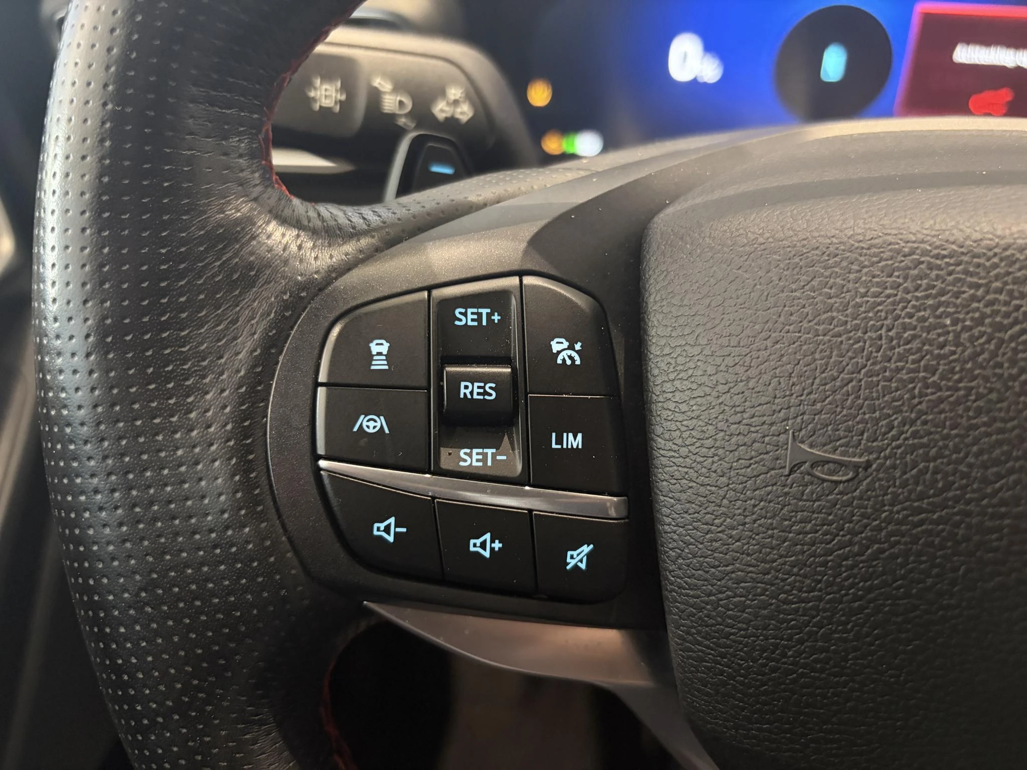Ford-Explorer-image-12