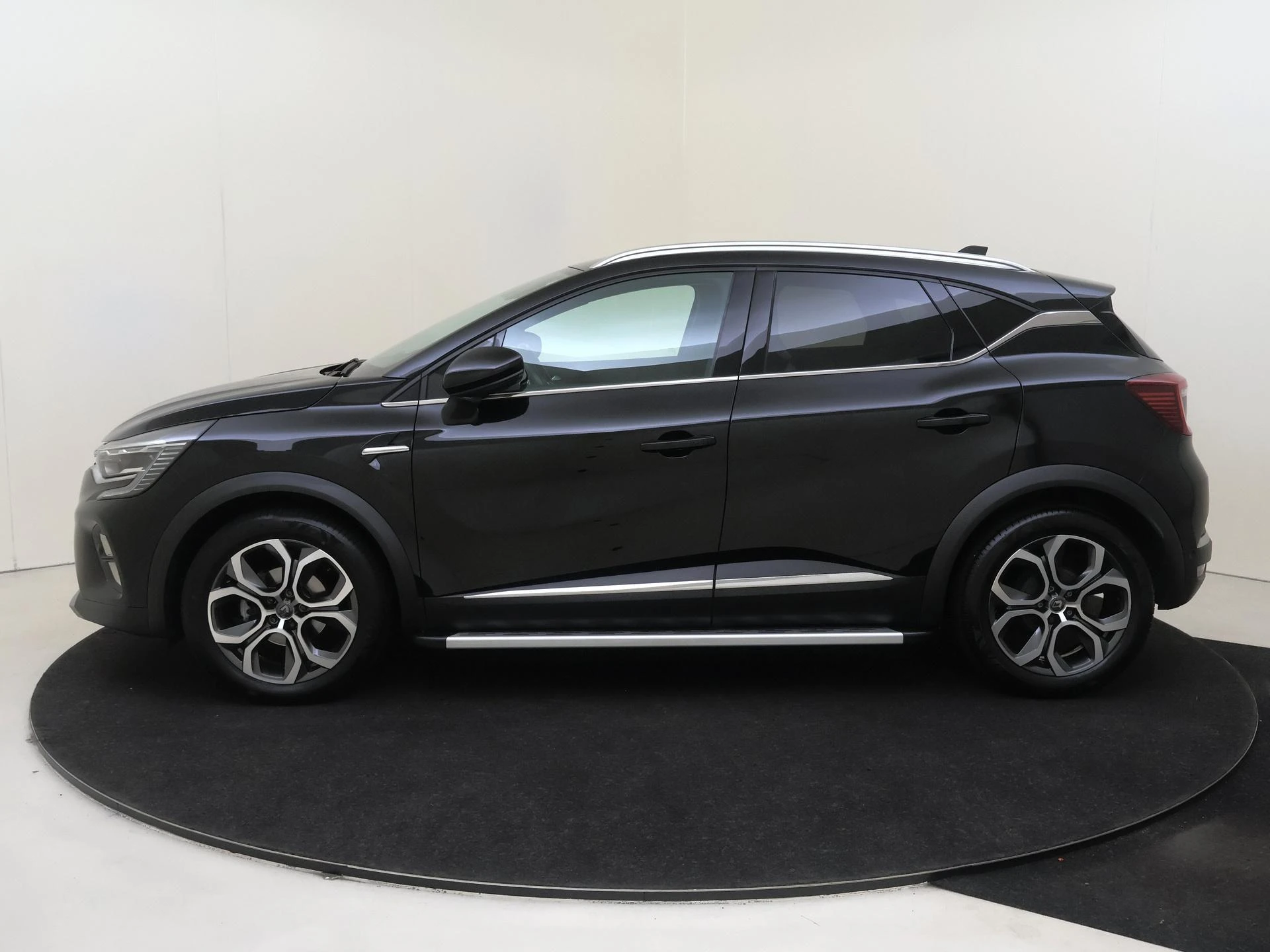 Renault-Captur-image-7