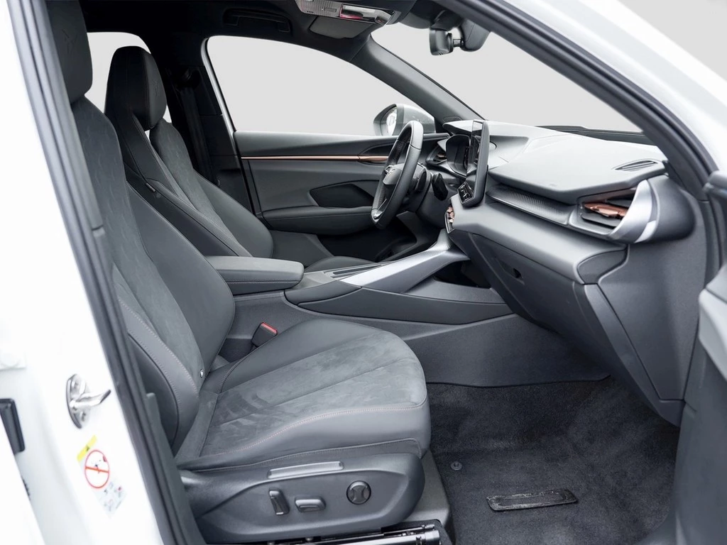 CUPRA Terramar 1.5 eTSI DSG /Navi/LED/HuD/ACC/RFK/SHZ