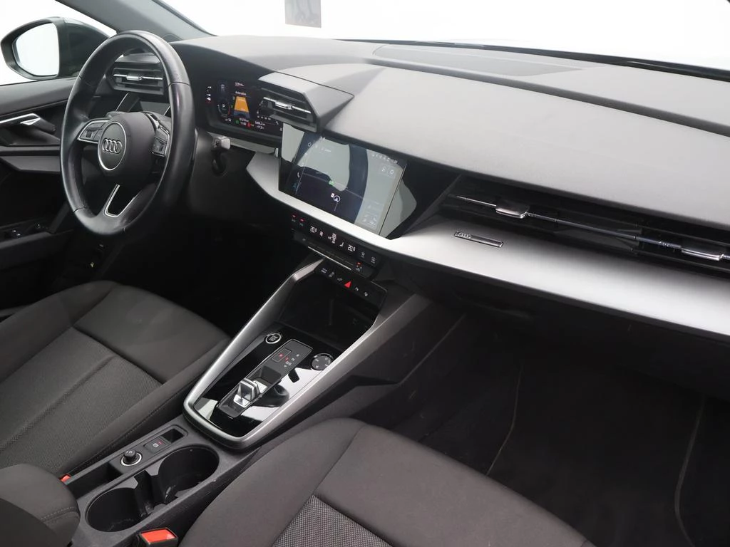Audi A3 Sportback PHEV Audi A3 Sportback PHEV 40TFSIe 204PK *AUTOMAAT*VIRTUAL COCKPIT*CAMERA*PDC*CRUISE*APP-CONNECT*...*