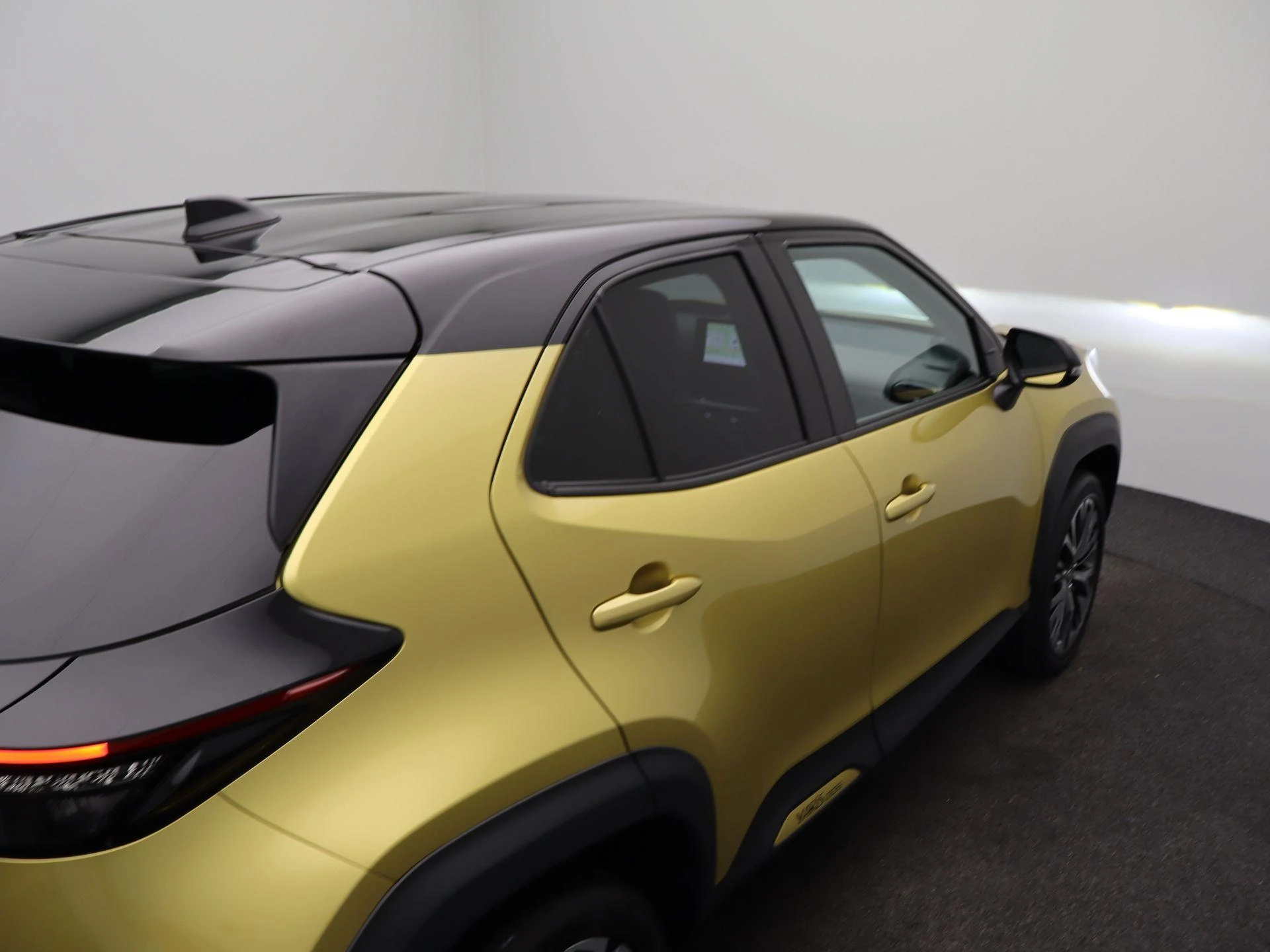 Toyota-Yaris Cross-image-37