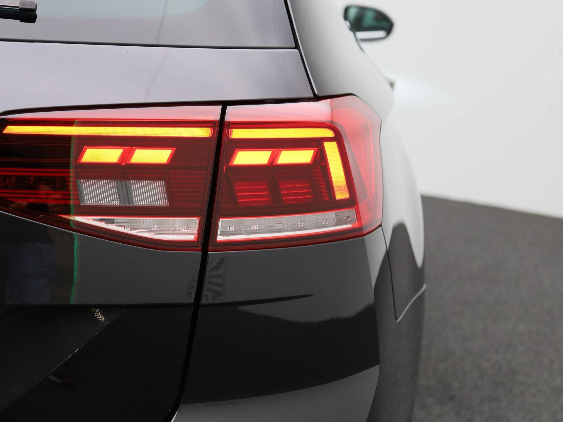 Volkswagen-Passat-image-42