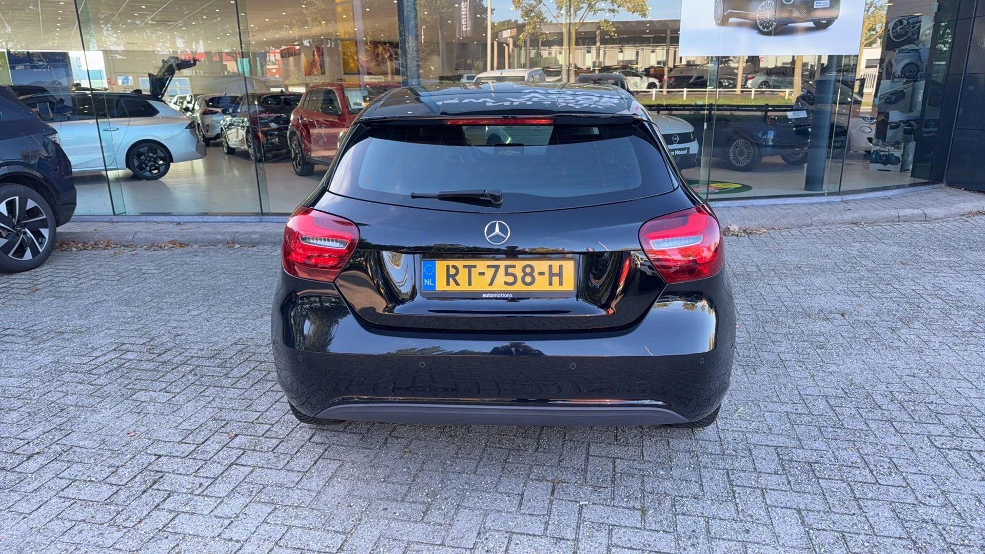 Mercedes-Benz-A-Klasse-image-1