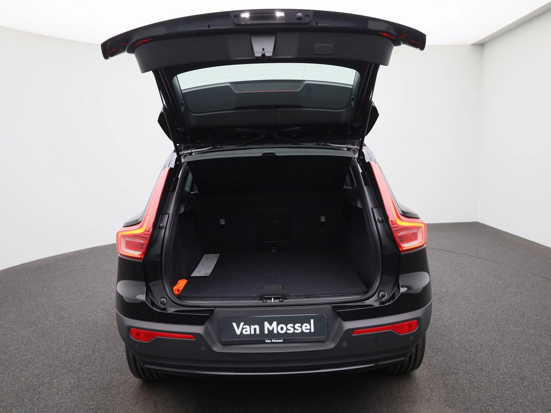 Volvo-XC40-image-10