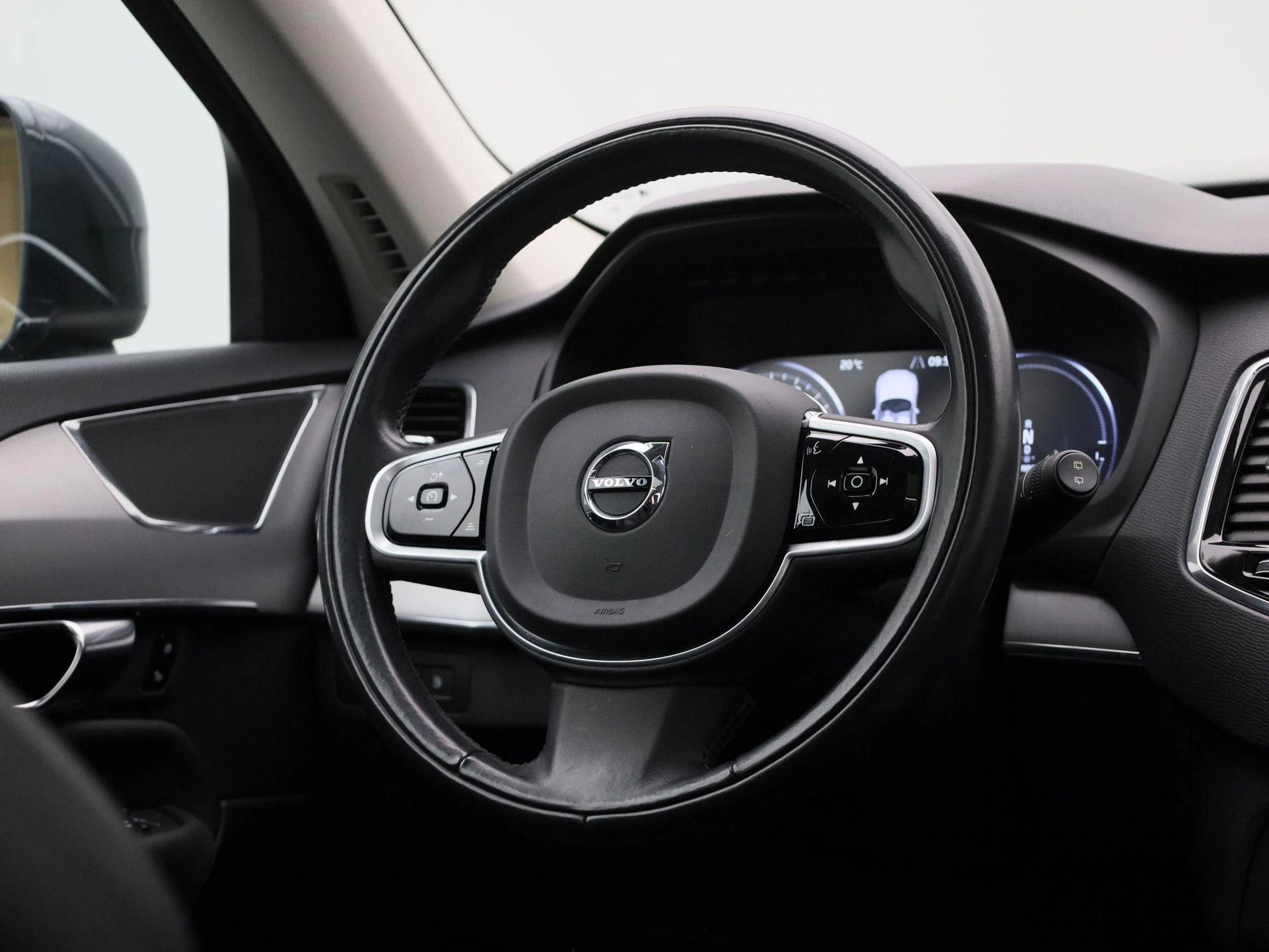 Volvo-XC90-image-41