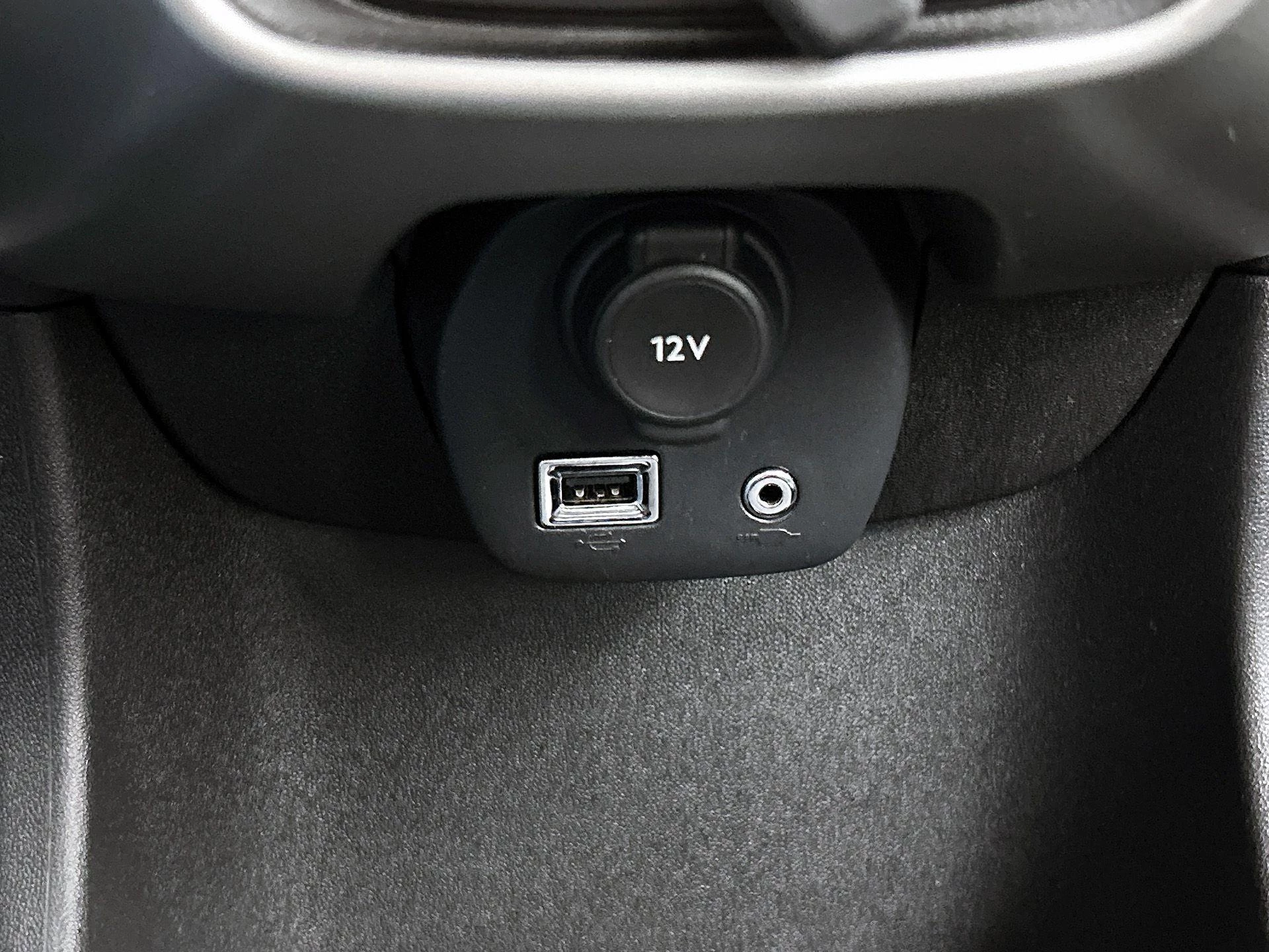 Peugeot-108-image-28