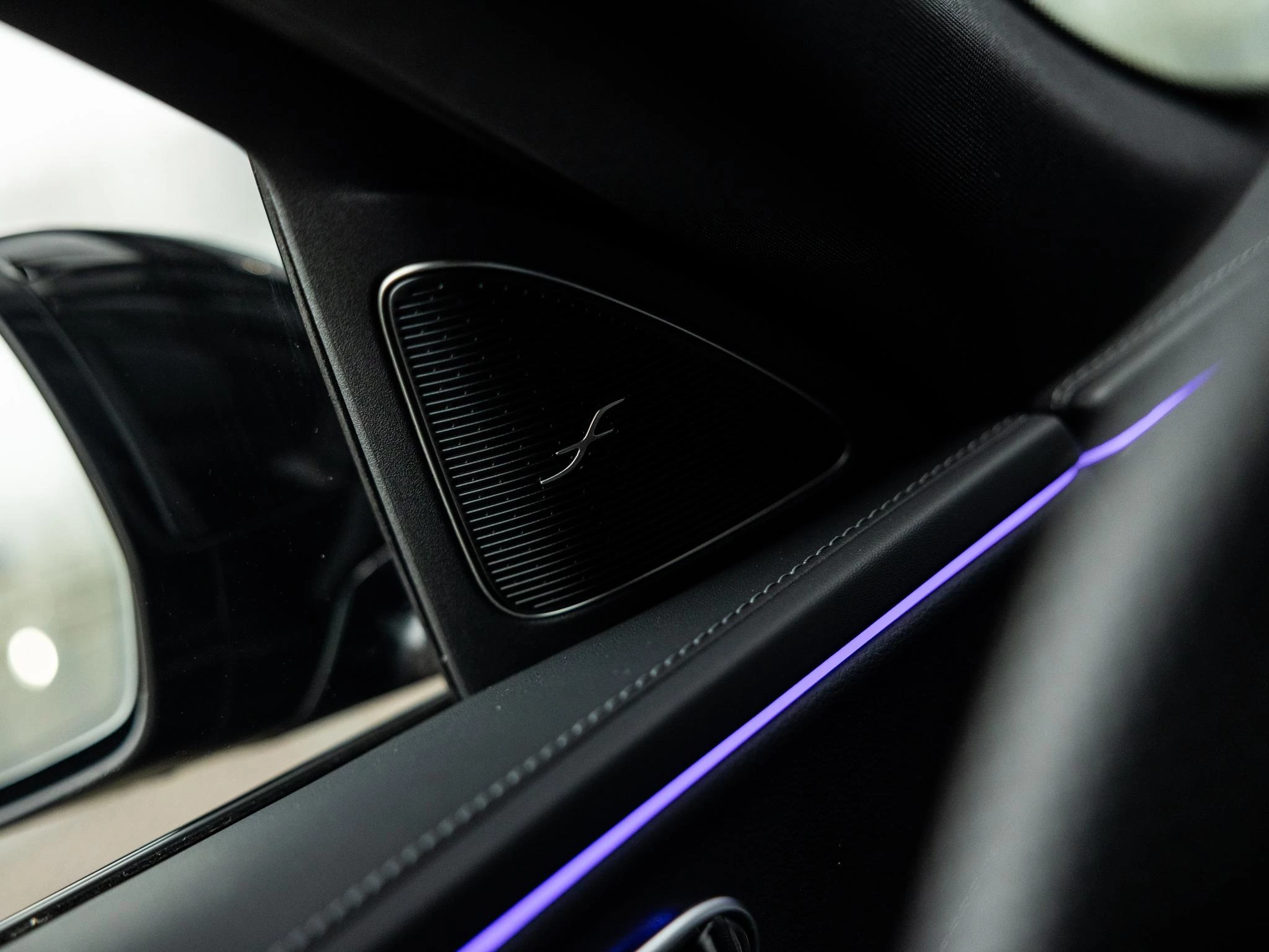 Mercedes-Benz-E-Klasse-image-53