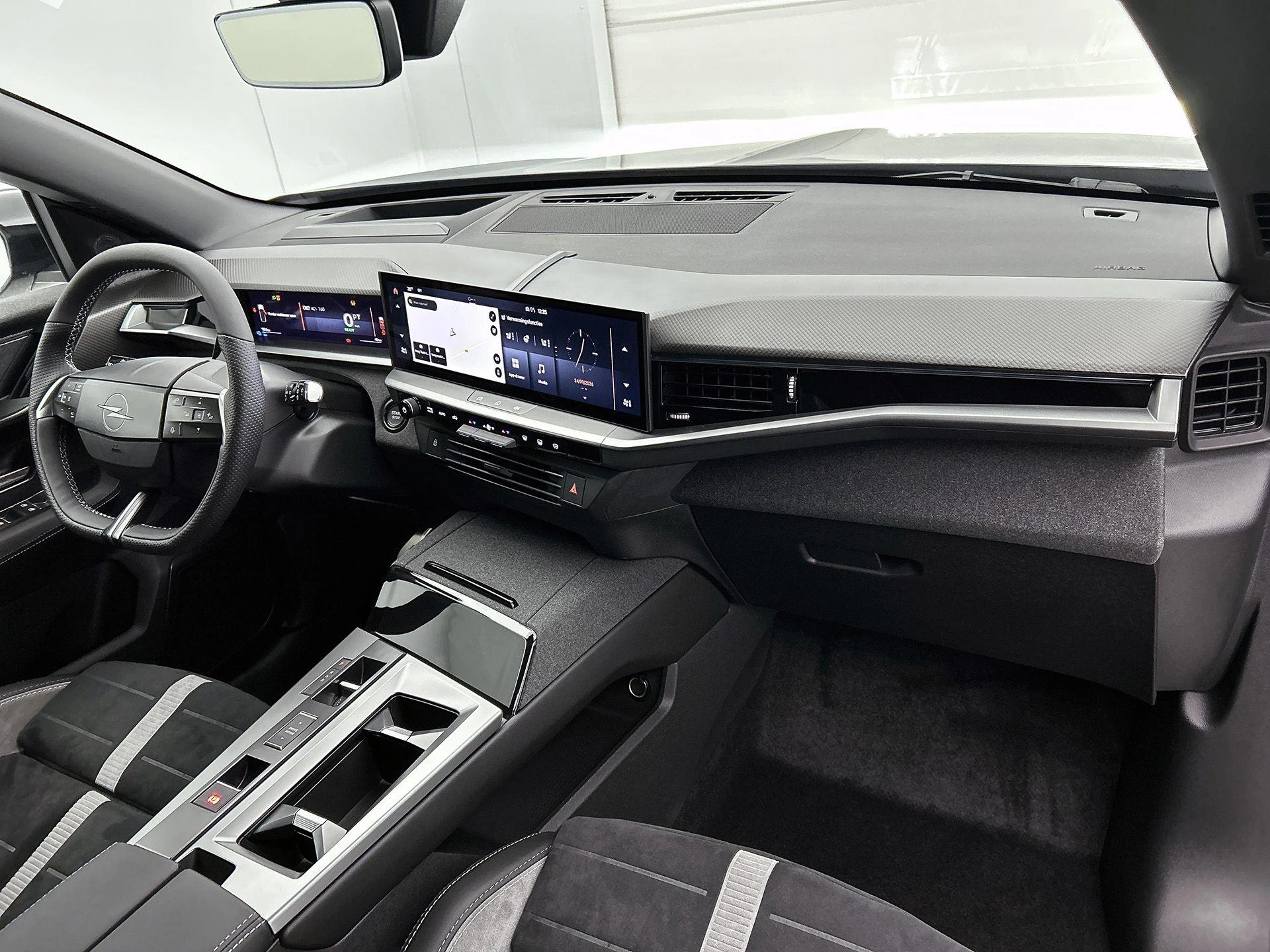 Opel-Grandland-image-18