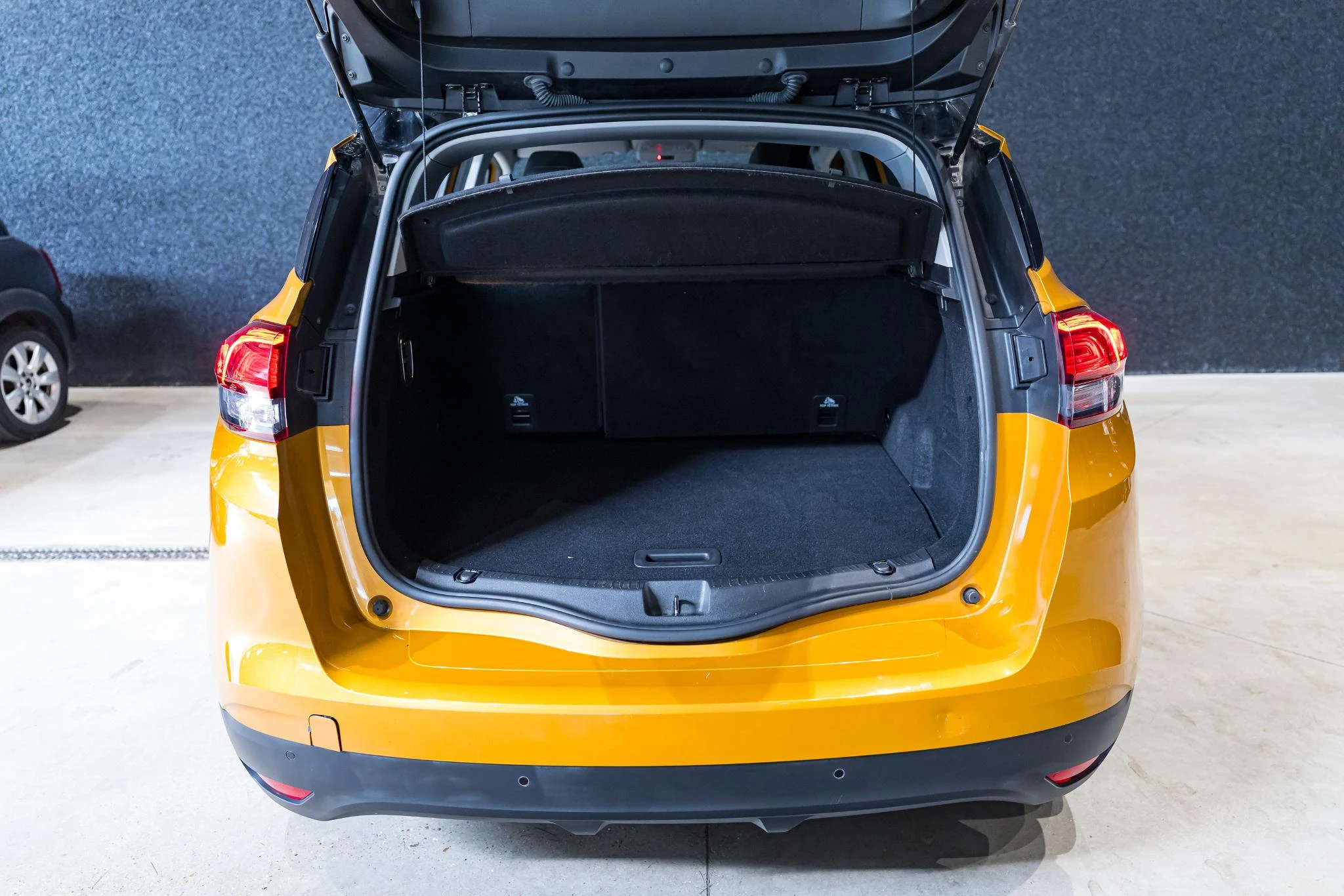 Renault-Scénic-image-9
