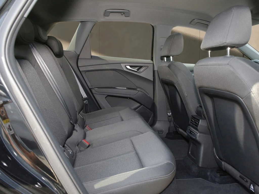 Audi Q4 e-tron 40 AHK*NAVI*VIRTUAL*ACC*PDC*LED*SHZ