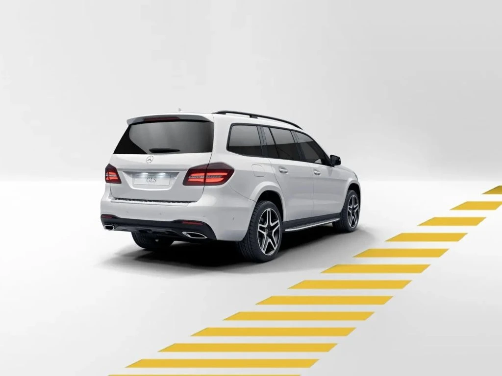 Mercedes-Benz-GLS 350 d-image-5