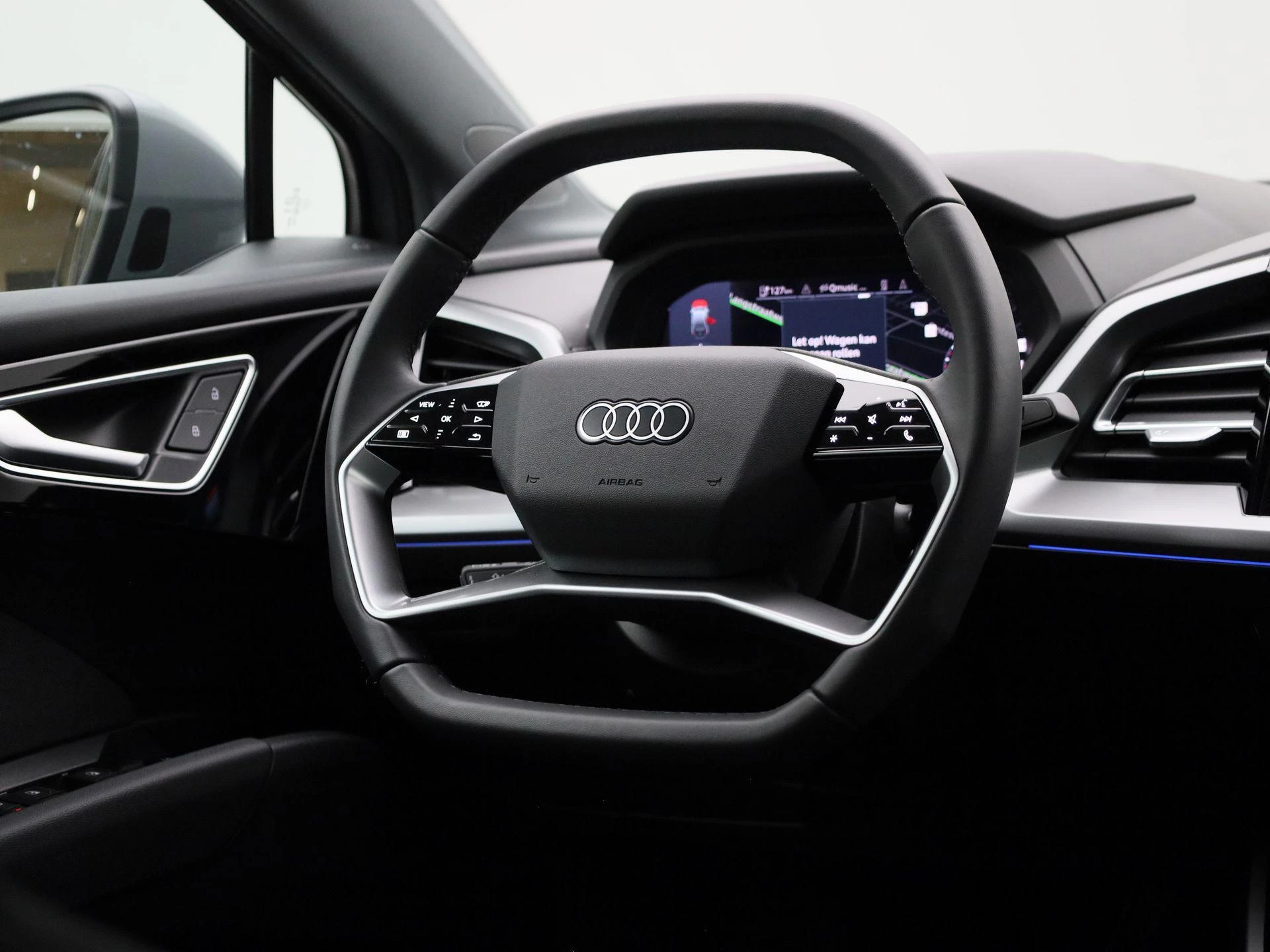 Audi-Q4 e-tron-image-40